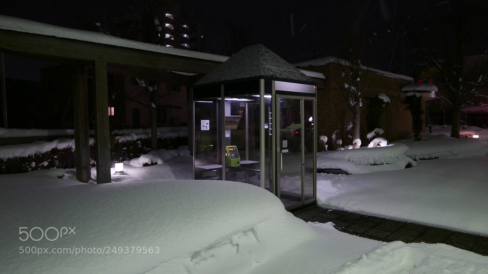 Leica D-Lux (Typ 109) sample photo. 午夜电话亭。。。 photography