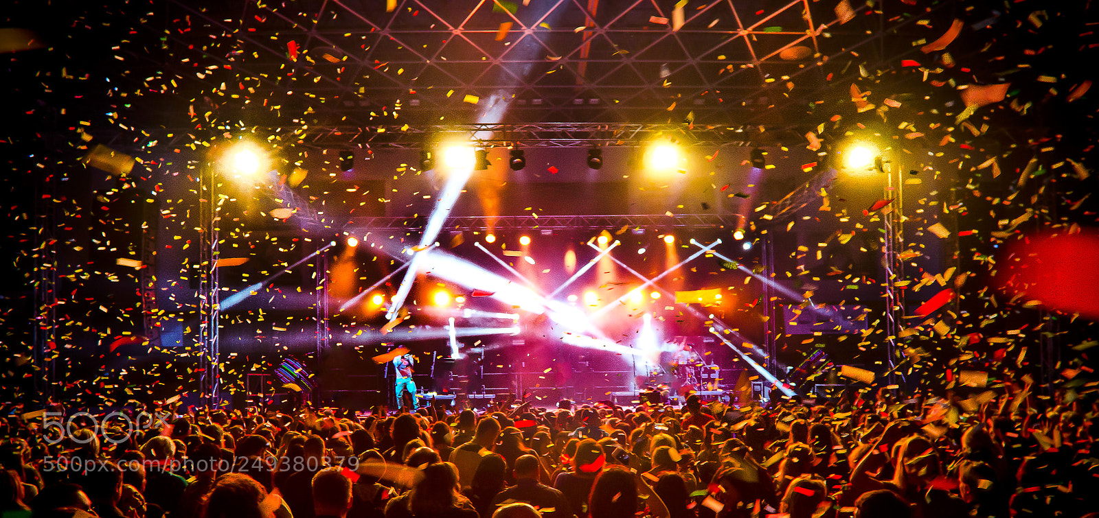 Nikon D7000 sample photo. Concert in the shadows photography