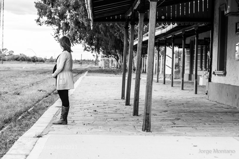 Nikon D90 sample photo. Waiting photography