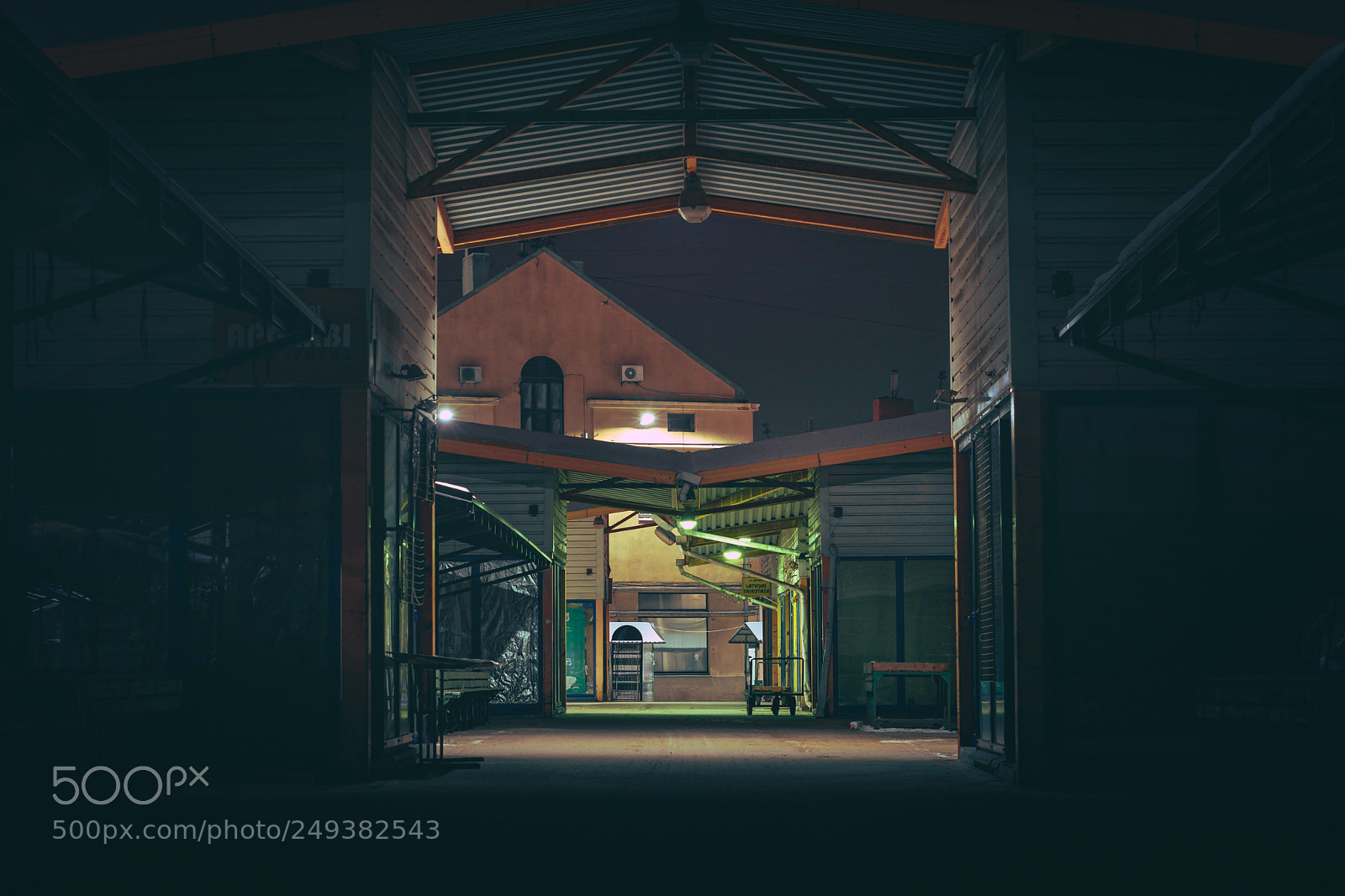 Nikon D5200 sample photo. Riga central market at photography