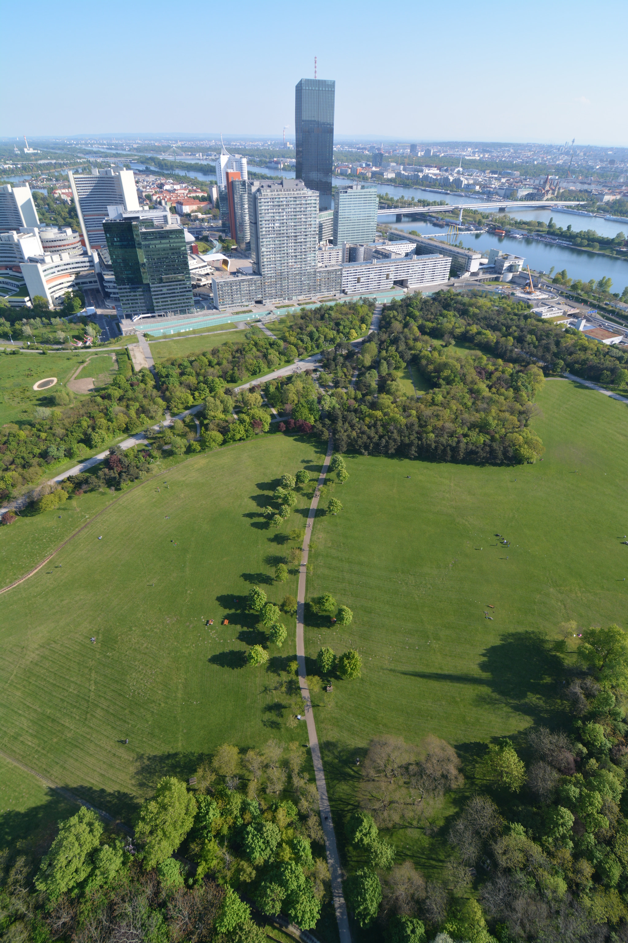 Nikon D7100 sample photo. Donauturm photography