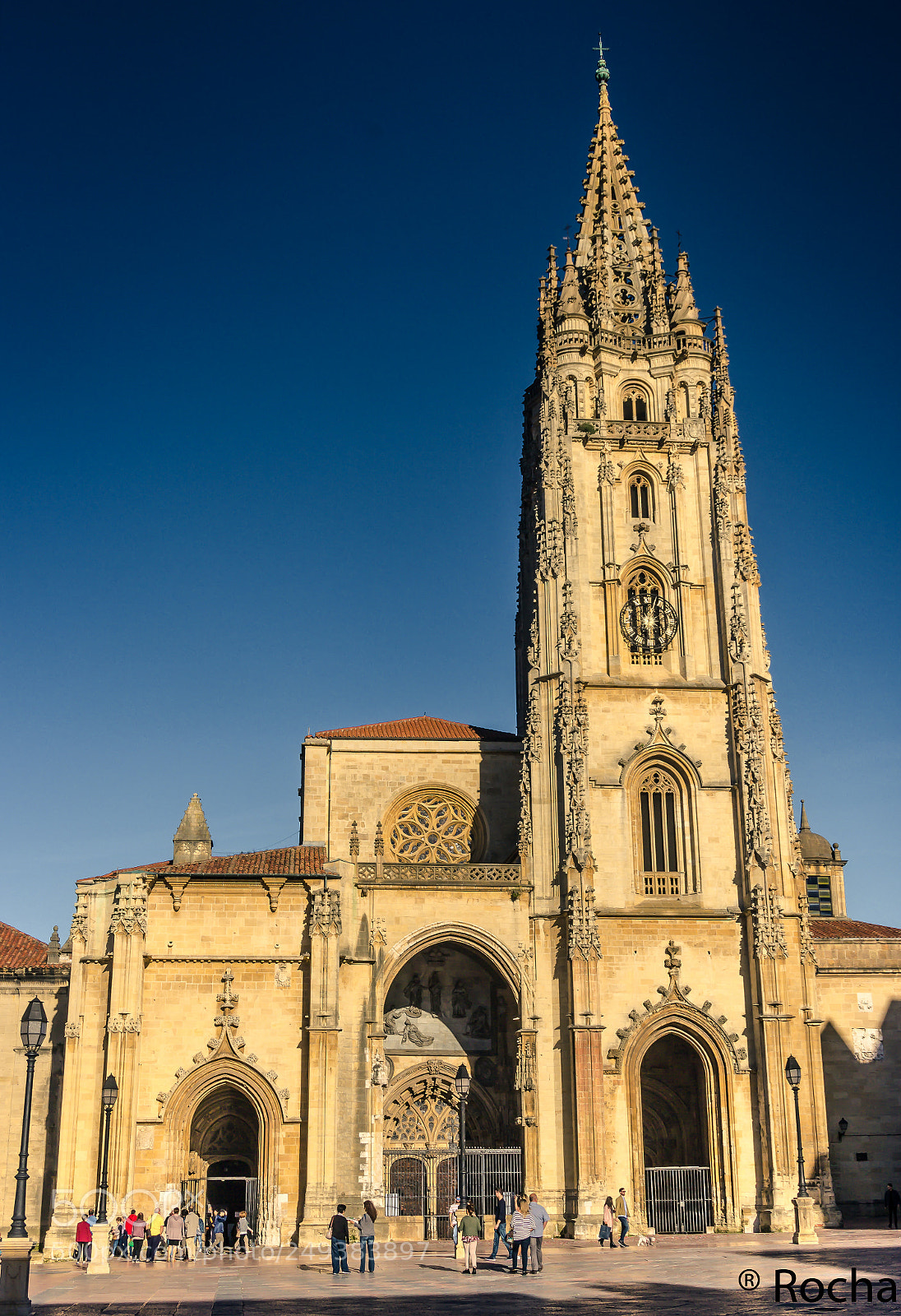 Canon EOS 600D (Rebel EOS T3i / EOS Kiss X5) sample photo. Catedral de oviedo photography
