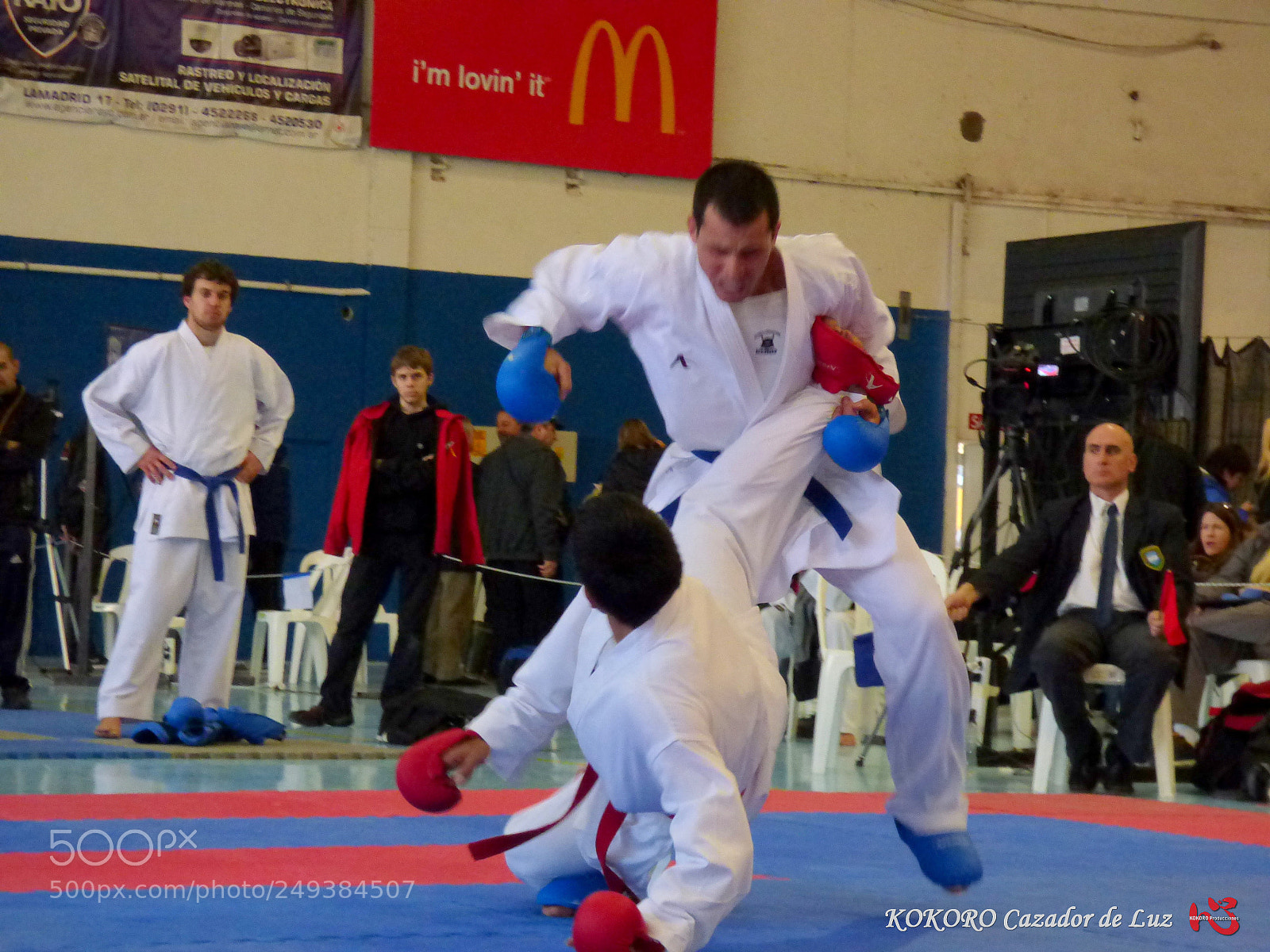 Panasonic Lumix DMC-FZ70 sample photo. Torneo karate (42) photography