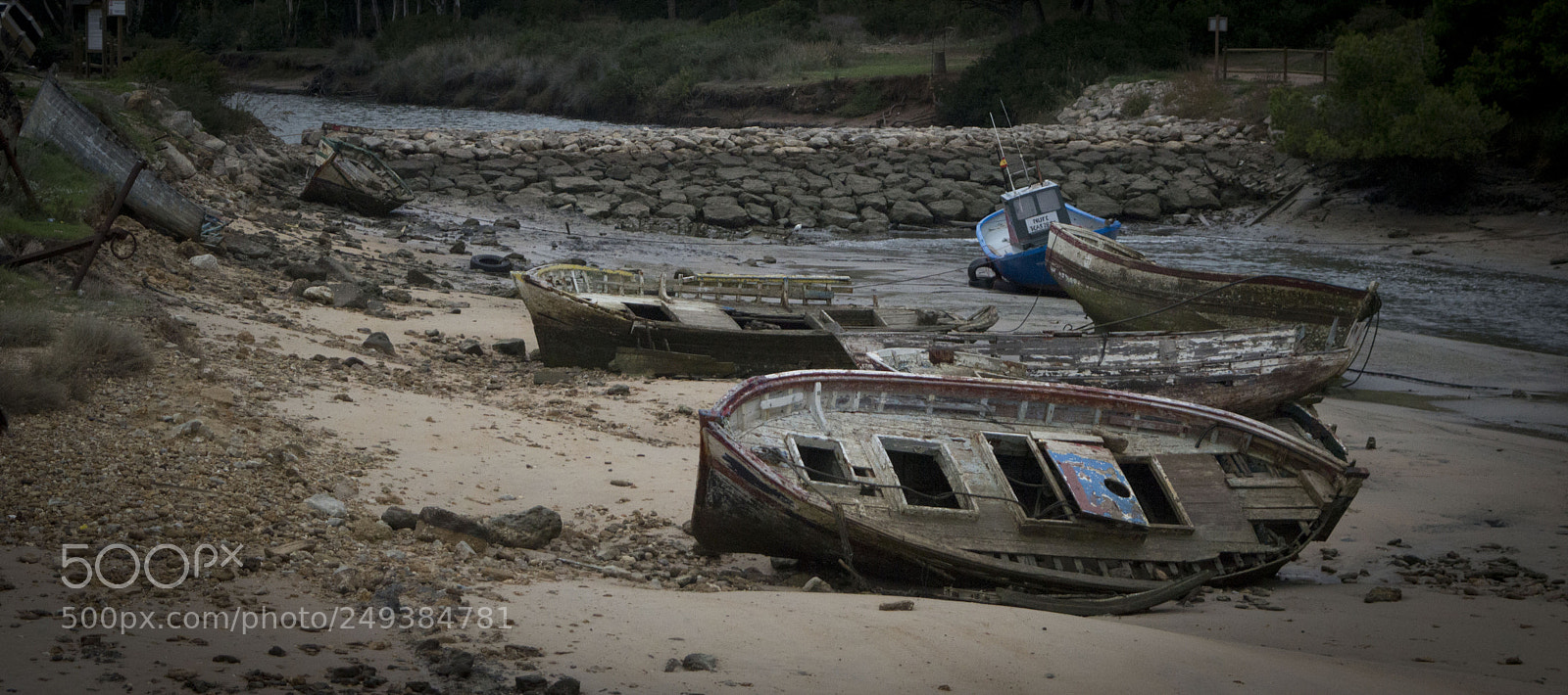 Nikon D3200 sample photo. Barcos abandonados o photography