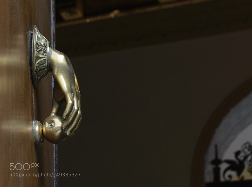 Nikon D3200 sample photo. Puerta del ayuntamiento de photography
