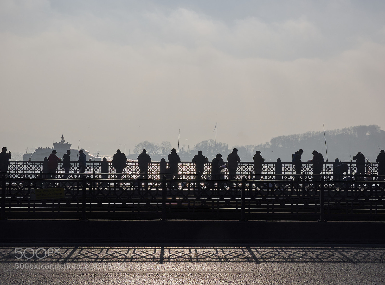 Olympus OM-D E-M1 sample photo. Morning on galata bridge photography