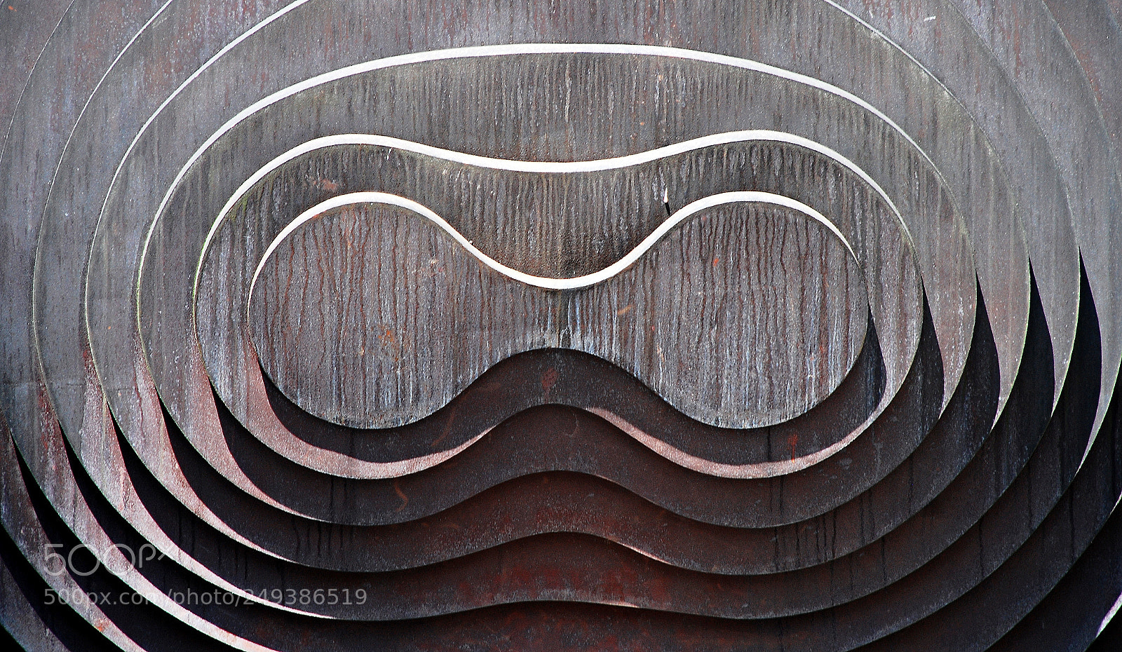 Nikon D80 sample photo. Texture rusty sculpture photography