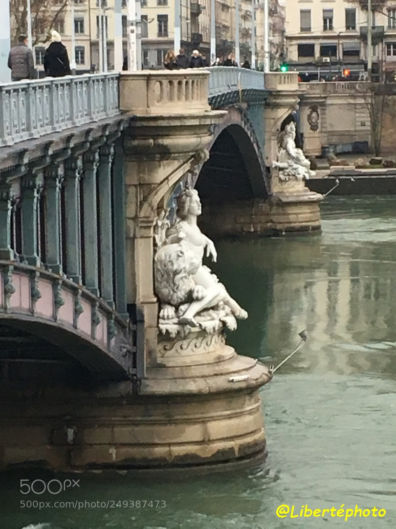 Apple iPhone SE sample photo. Lyon photography