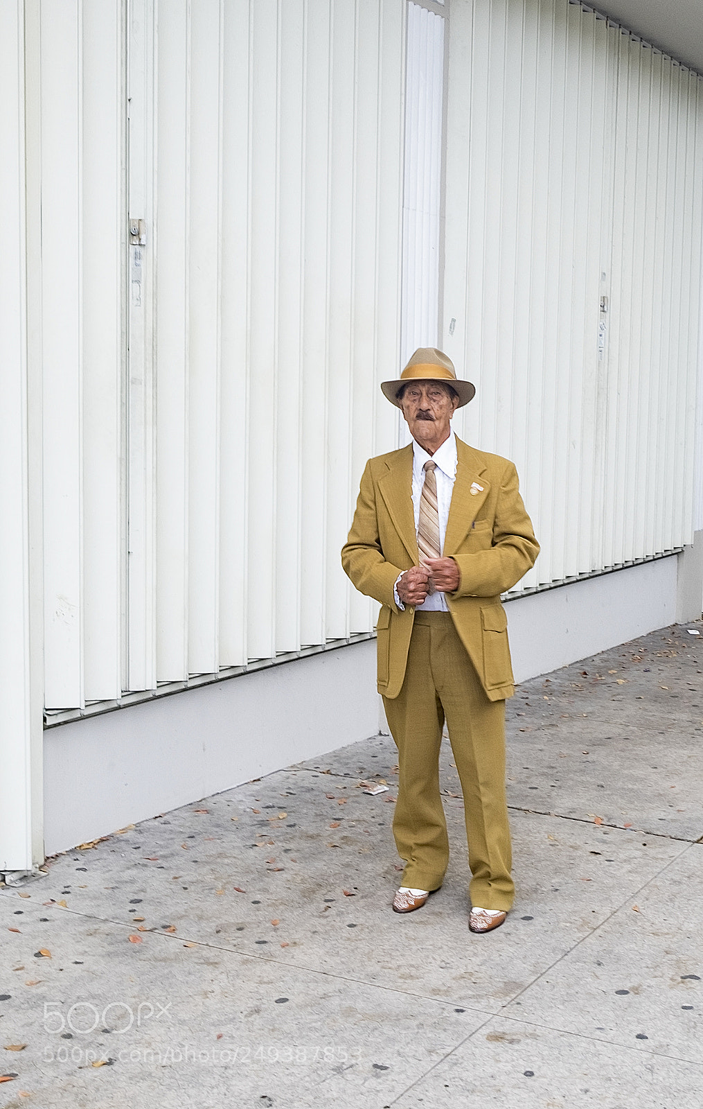 Fujifilm X-T1 sample photo. Classic photography