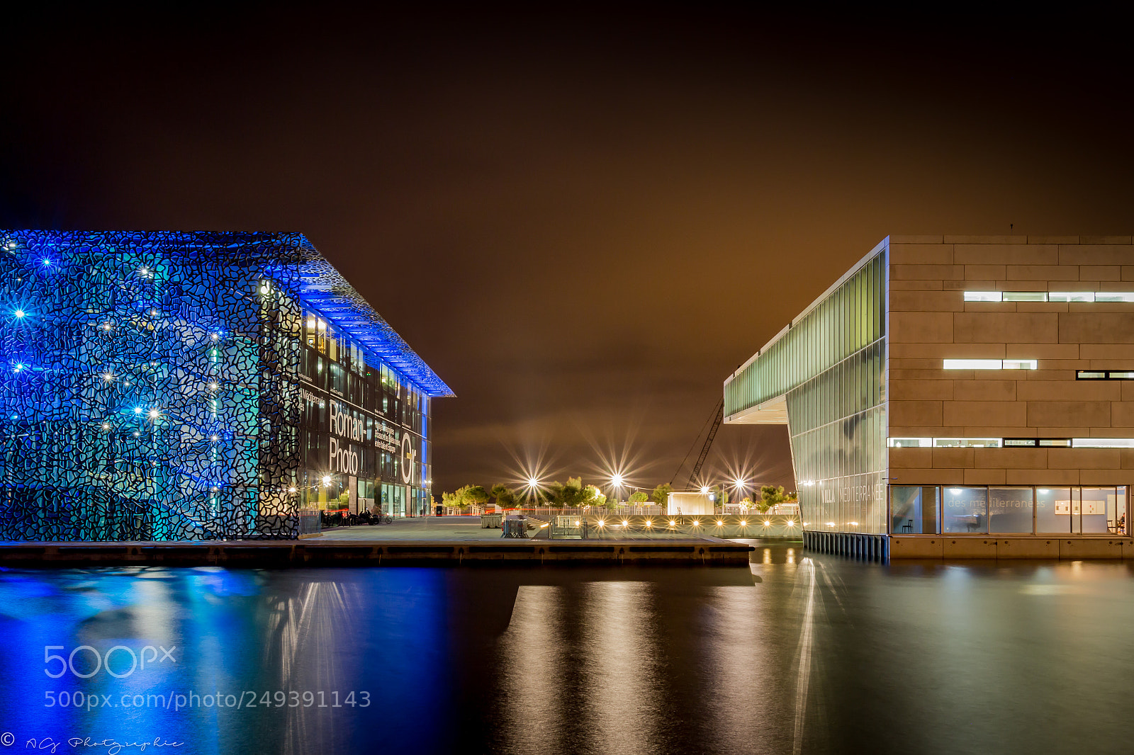 Canon EOS 100D (EOS Rebel SL1 / EOS Kiss X7) sample photo. Mucem by night photography