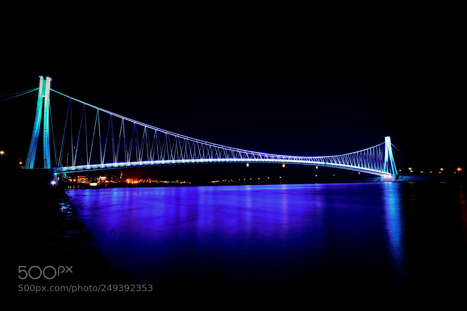 Nikon D3200 sample photo. The bluest blues photography