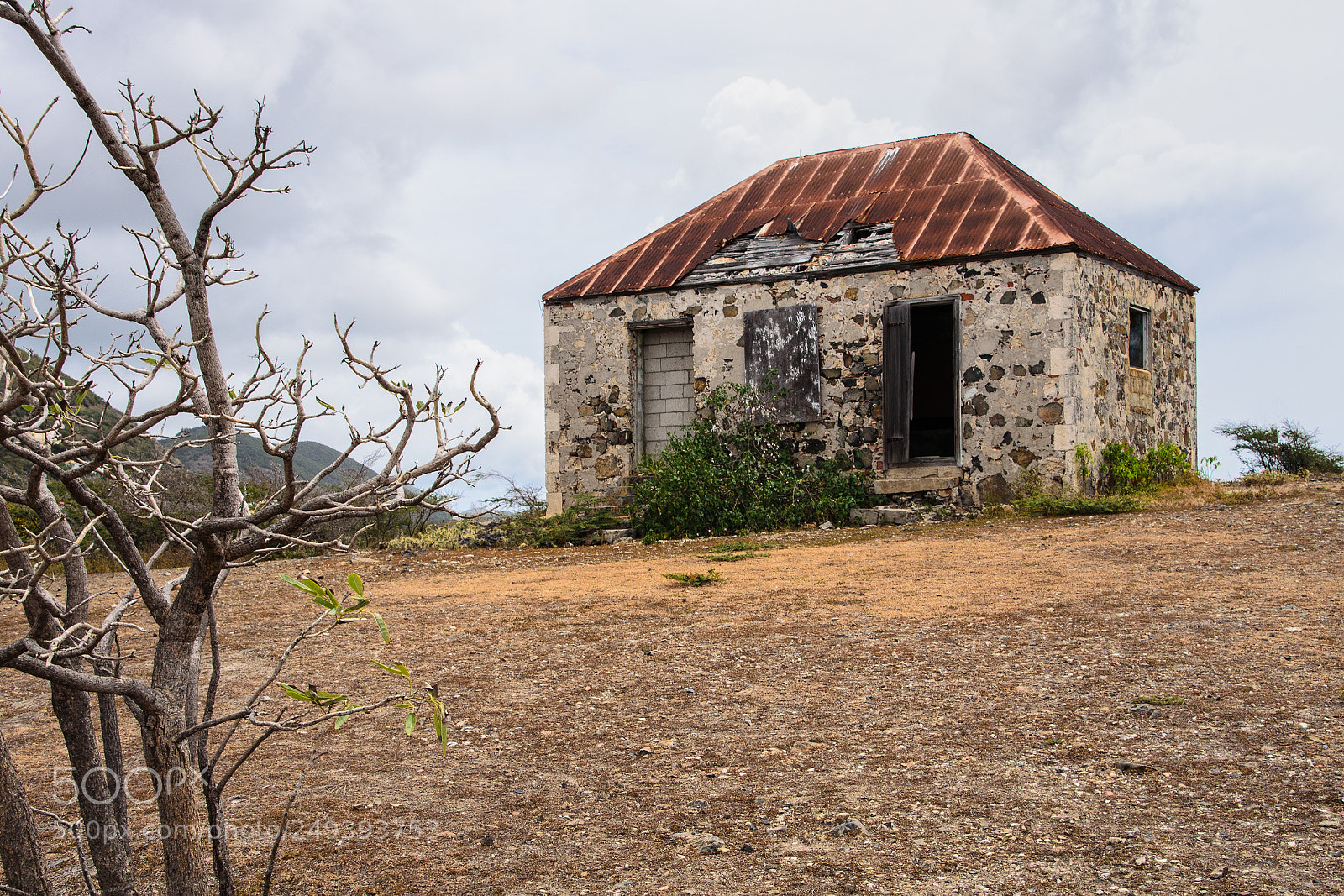 Nikon D5100 sample photo. Signal house/radio station photography