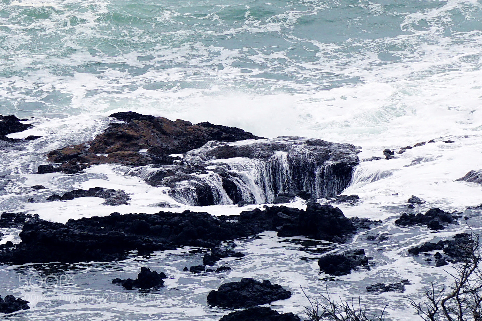 Sony a6000 sample photo. Thor’s well photography