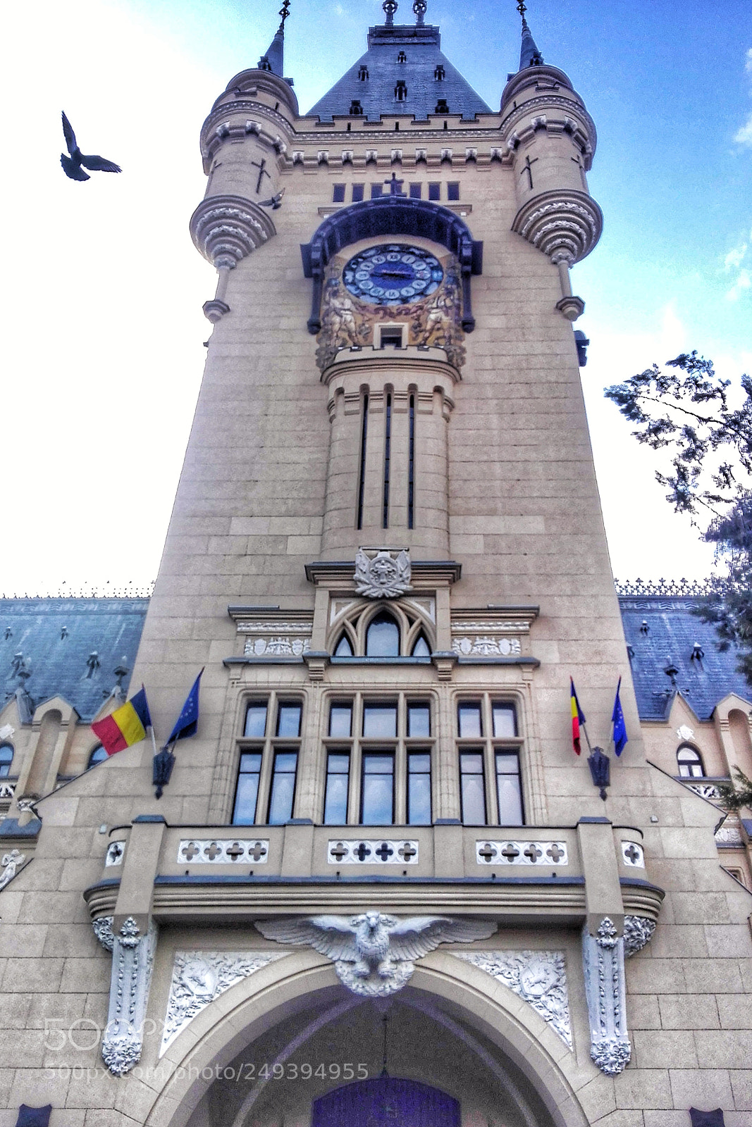 HUAWEI P8 Lite sample photo. Palace of culture photography