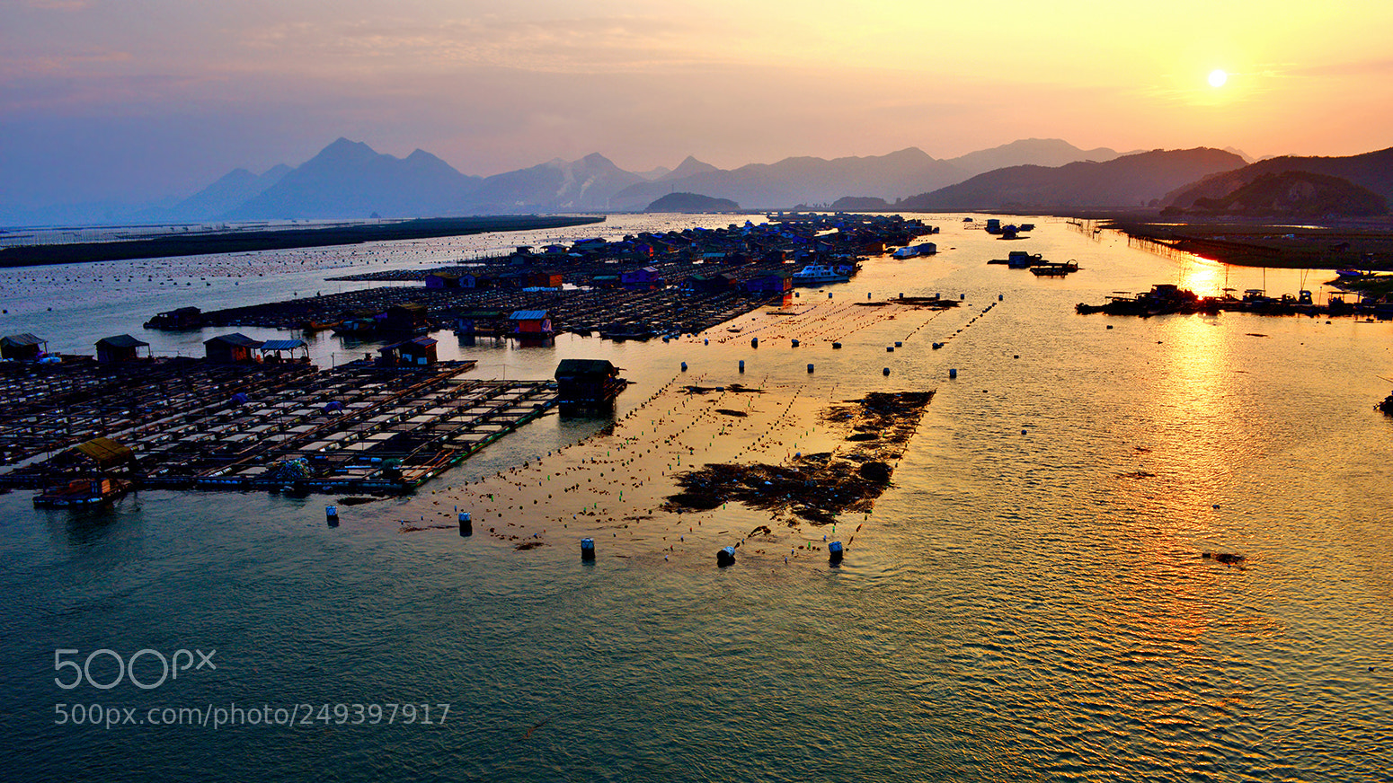 Nikon D800E sample photo. 日落海面闪金光 photography
