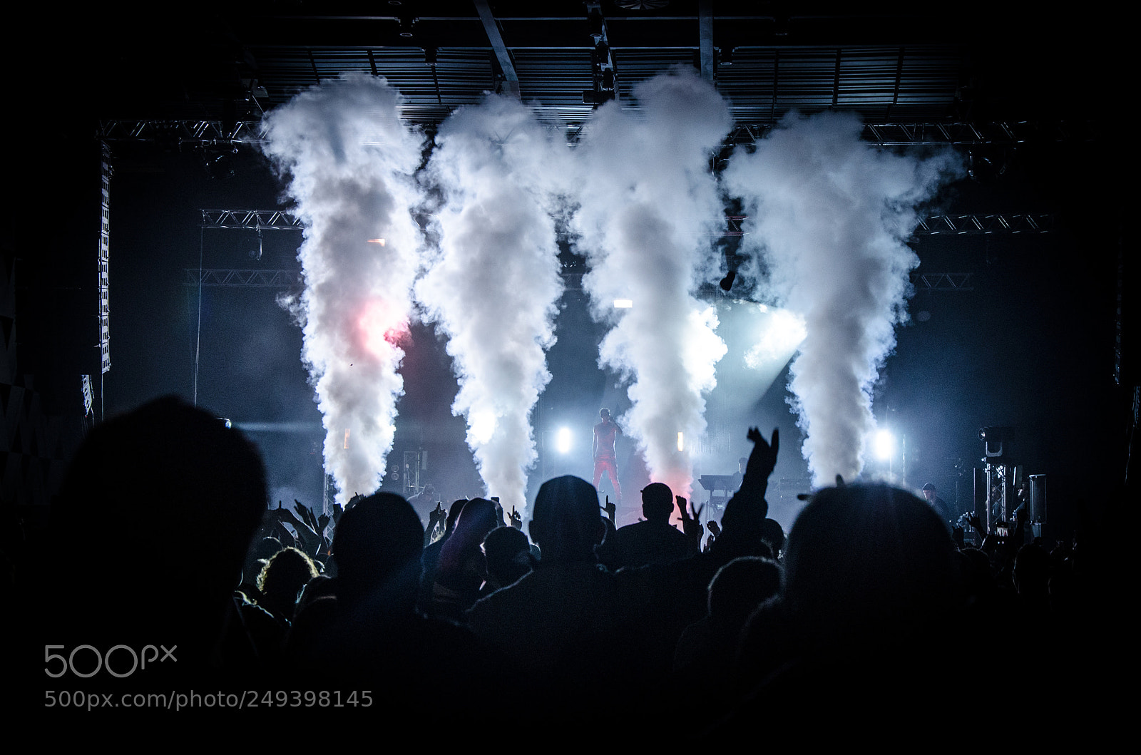 Nikon D7000 sample photo. Concert scene in shadows. photography
