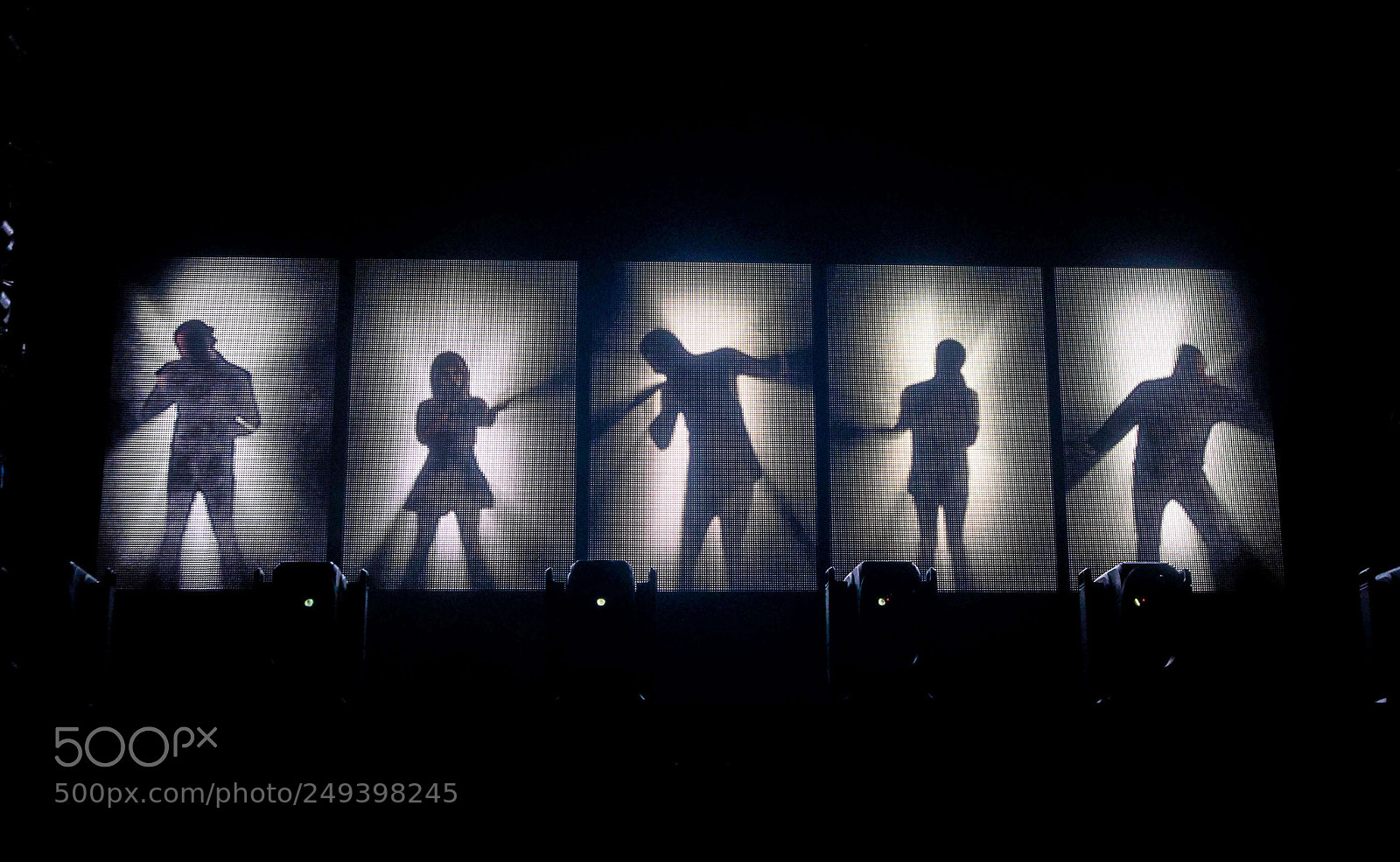 Nikon D7000 sample photo. Concert scene in shadows. photography