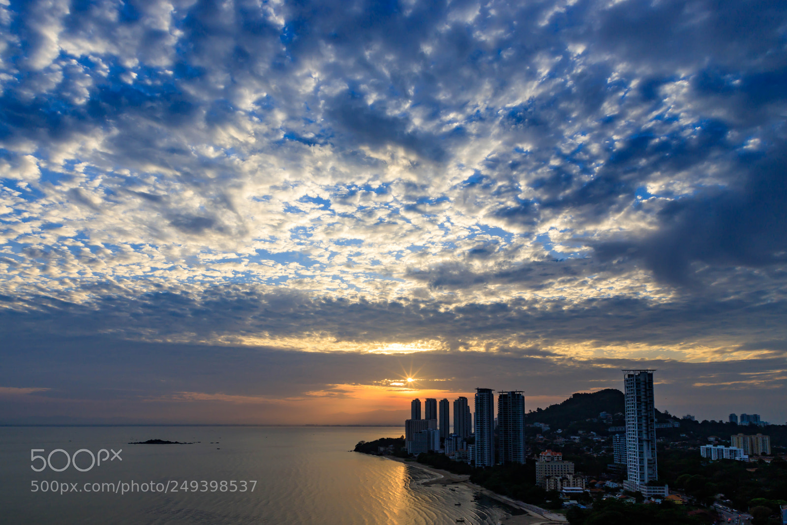 Canon EOS 6D Mark II sample photo. Cloud nine photography