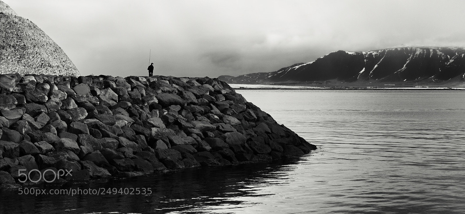 Canon EOS-1Ds Mark III sample photo. Fisherman's solitude photography