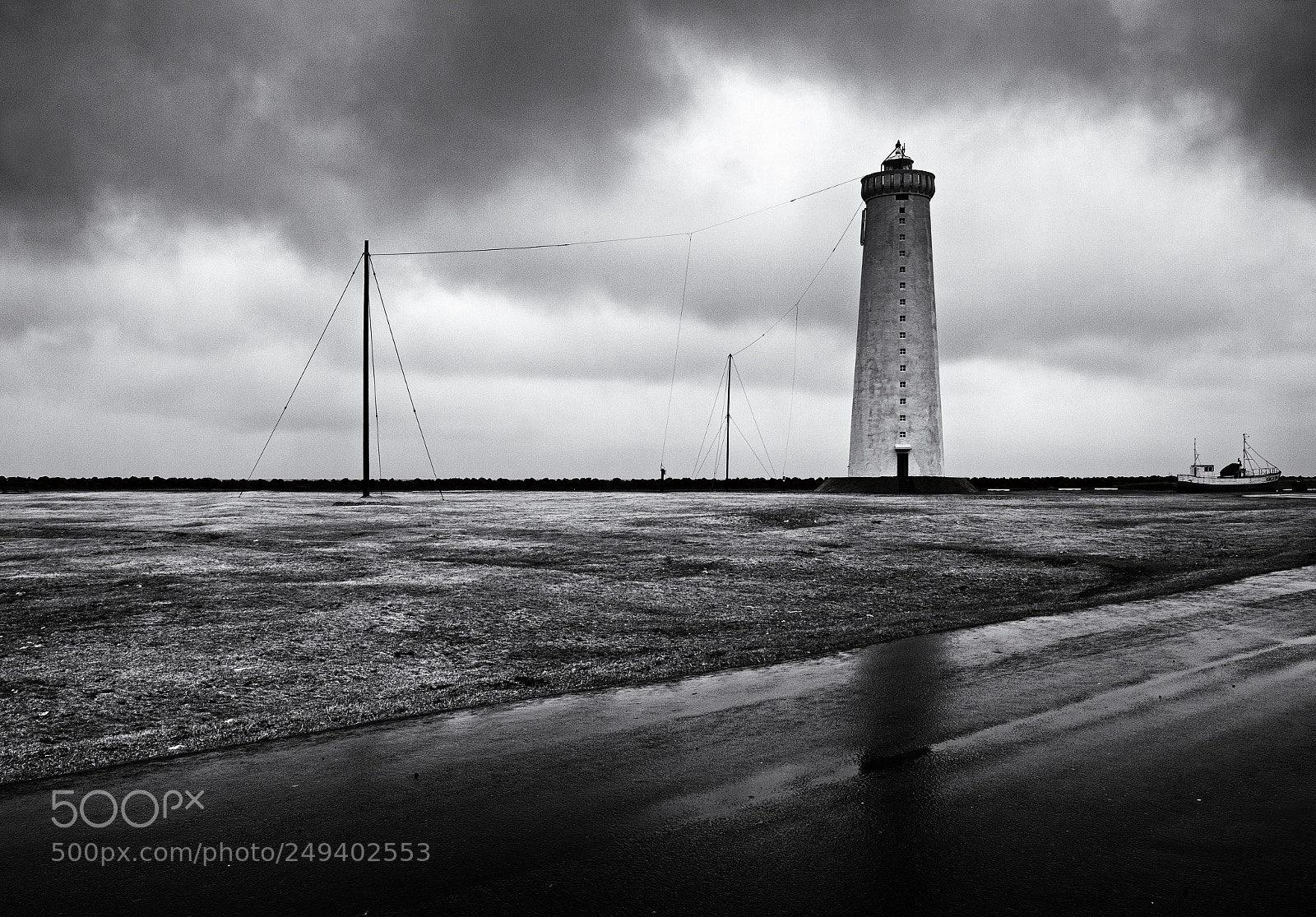 Canon EOS-1Ds Mark III sample photo. Lighthouse museum ii photography