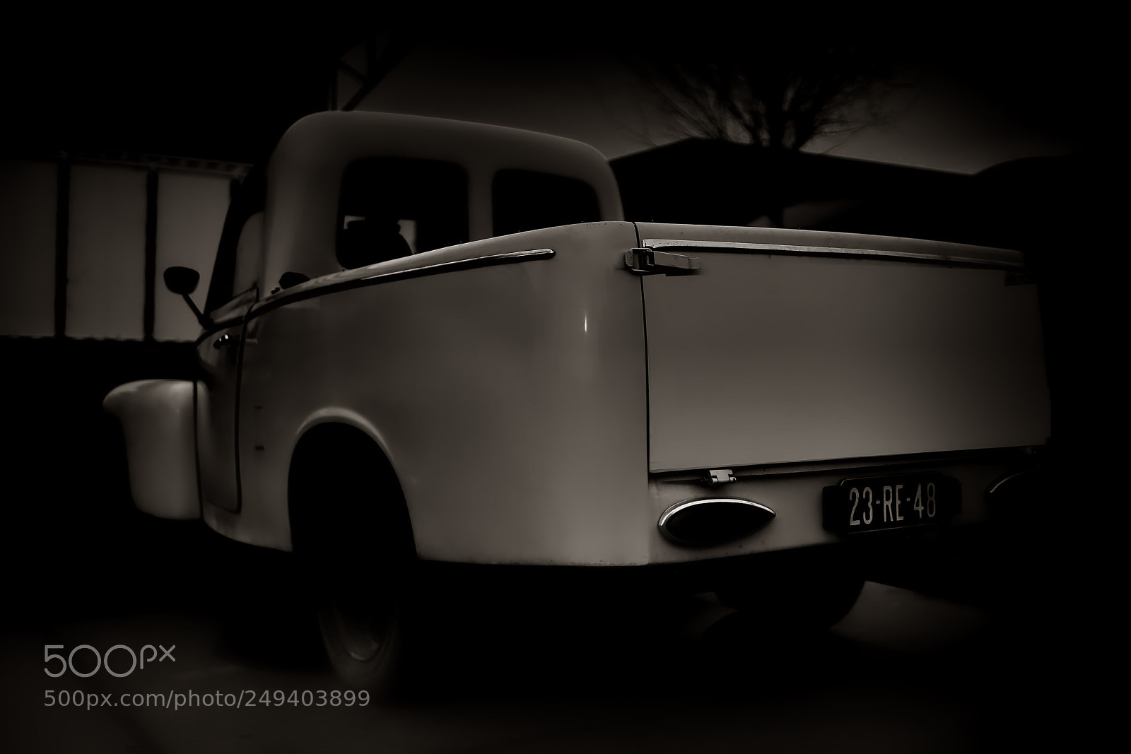 Sony a7R III sample photo. B w volvo pick-up photography