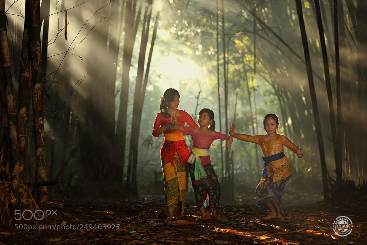 Canon EOS 5DS R sample photo. Learning balinese dance photography