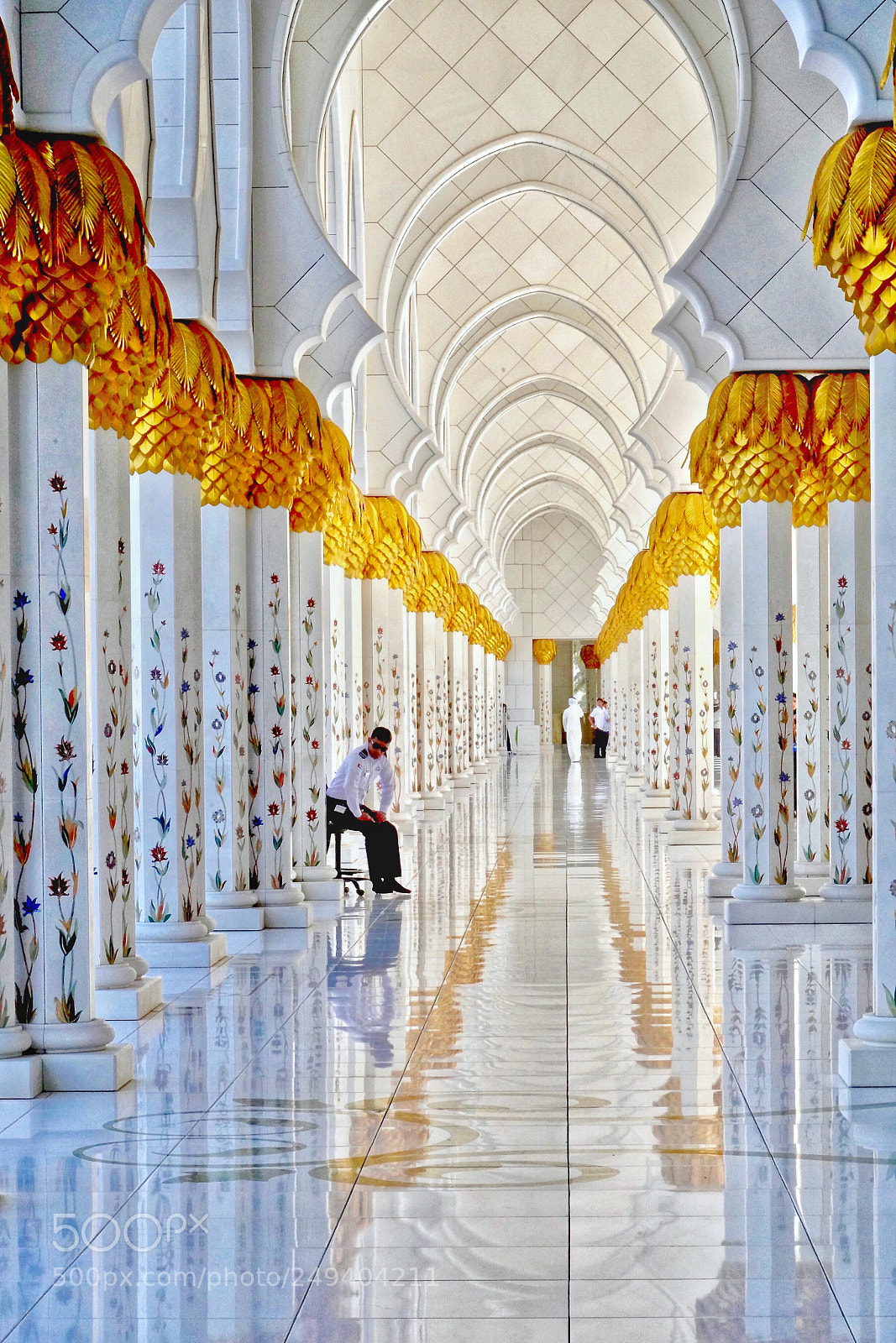 Sony a7R III sample photo. Corridor of gold & white photography