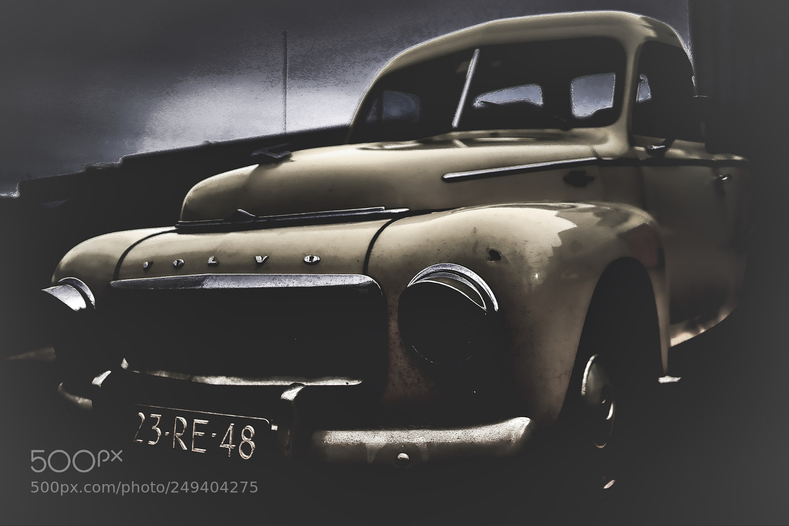 Sony a7R III sample photo. Mat volvo pick-up classic photography