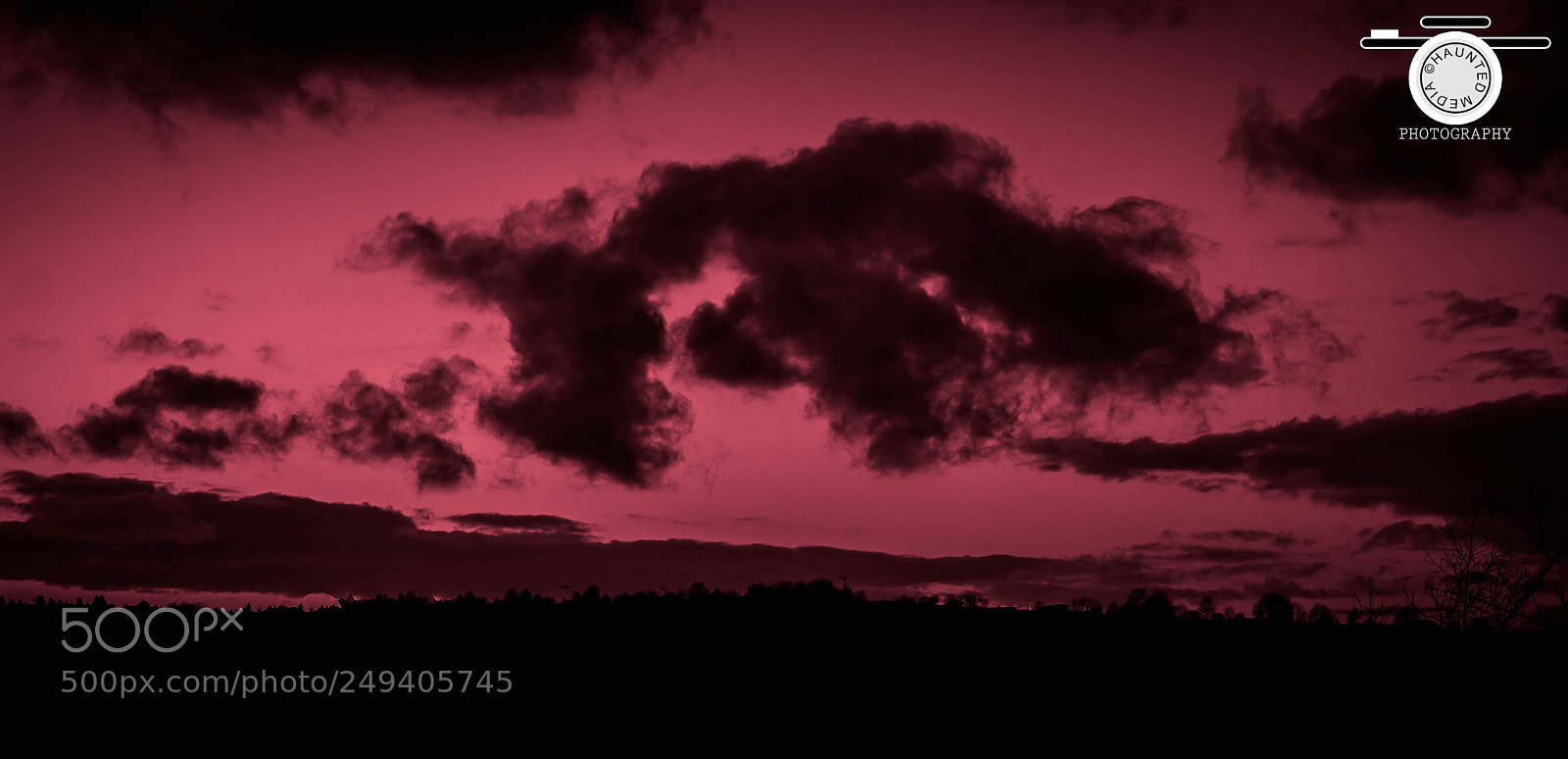Canon EOS 700D (EOS Rebel T5i / EOS Kiss X7i) sample photo. Red sky at night photography