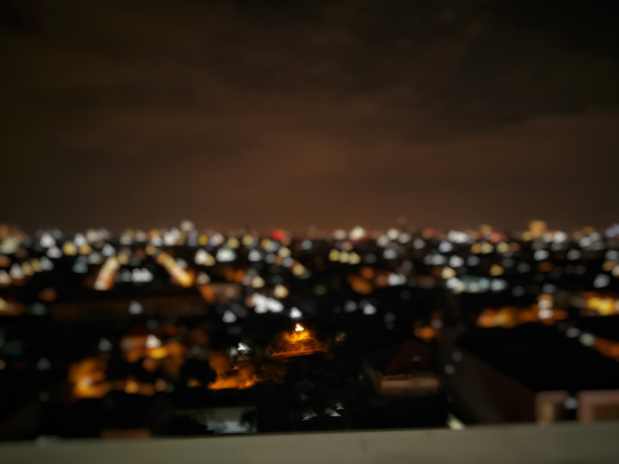 vivo 1611 sample photo. City blur photography