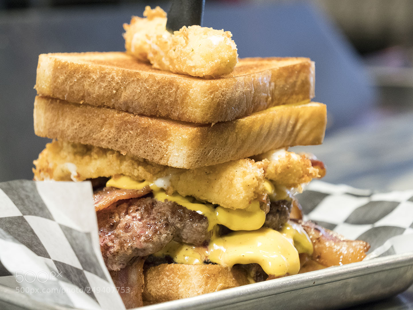 Panasonic Lumix DC-GH5 sample photo. The heart-attack burger (small) photography