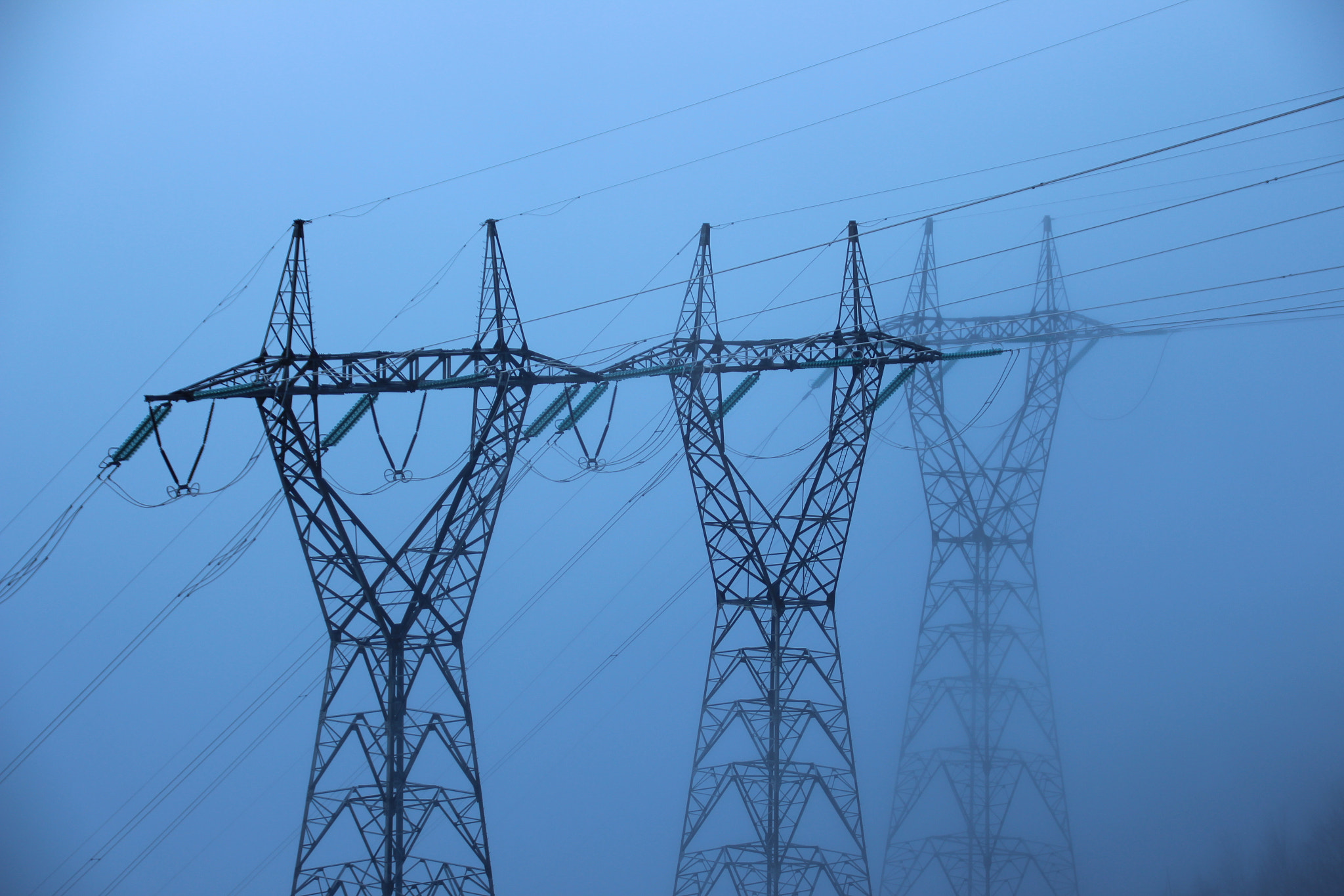 Canon EF 75-300mm F4.0-5.6 IS USM sample photo. Giants in the fog. photography