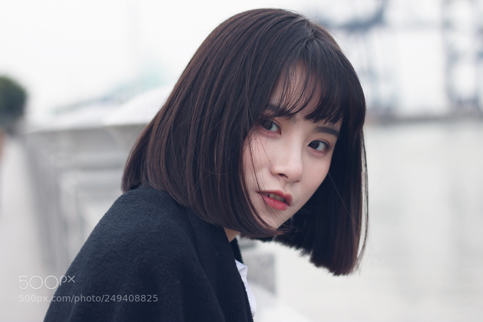 Canon EOS 760D (EOS Rebel T6s / EOS 8000D) sample photo. The girl with short photography