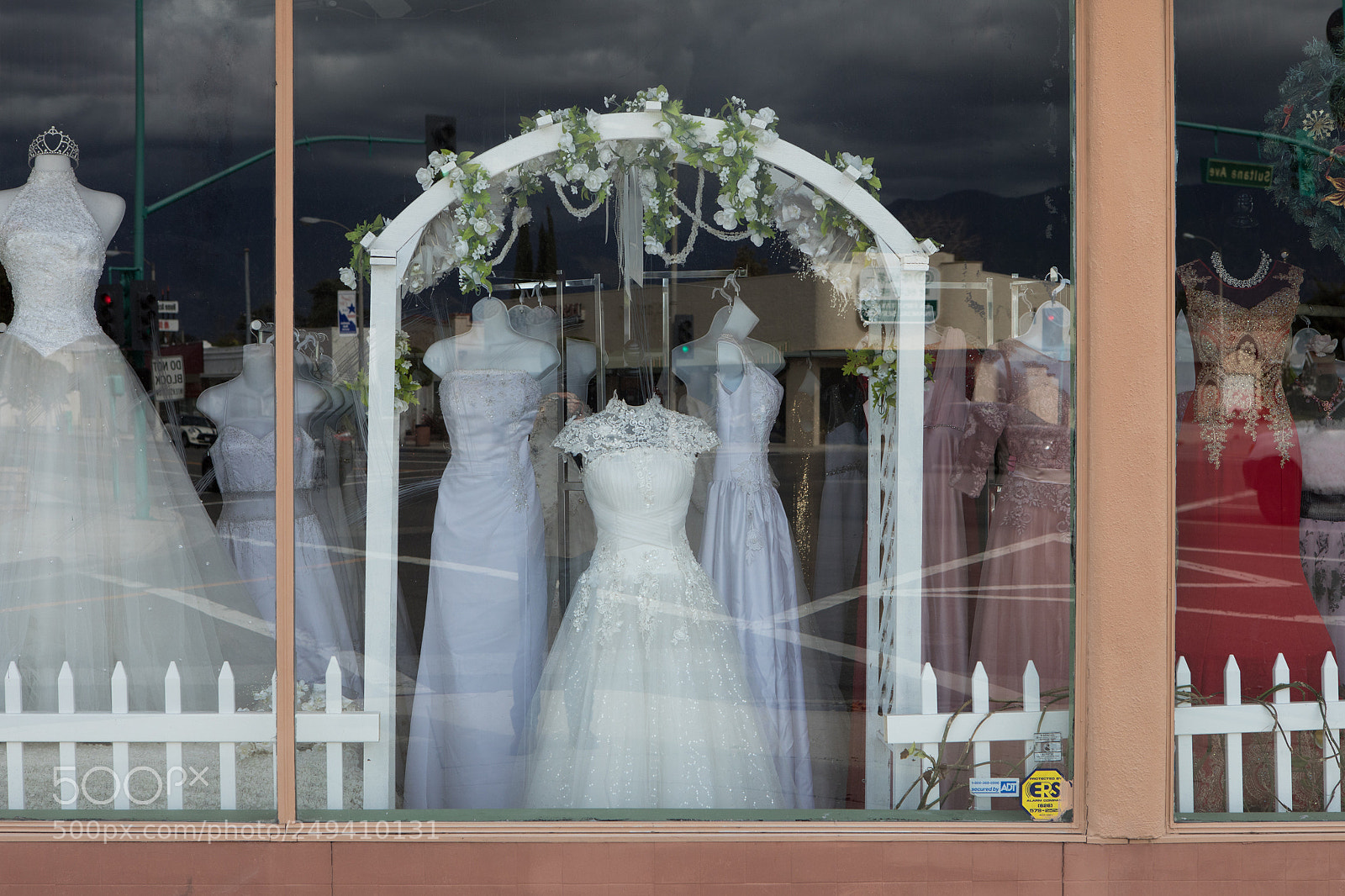 Canon EOS 5D Mark IV sample photo. Bridal shop las tunas photography