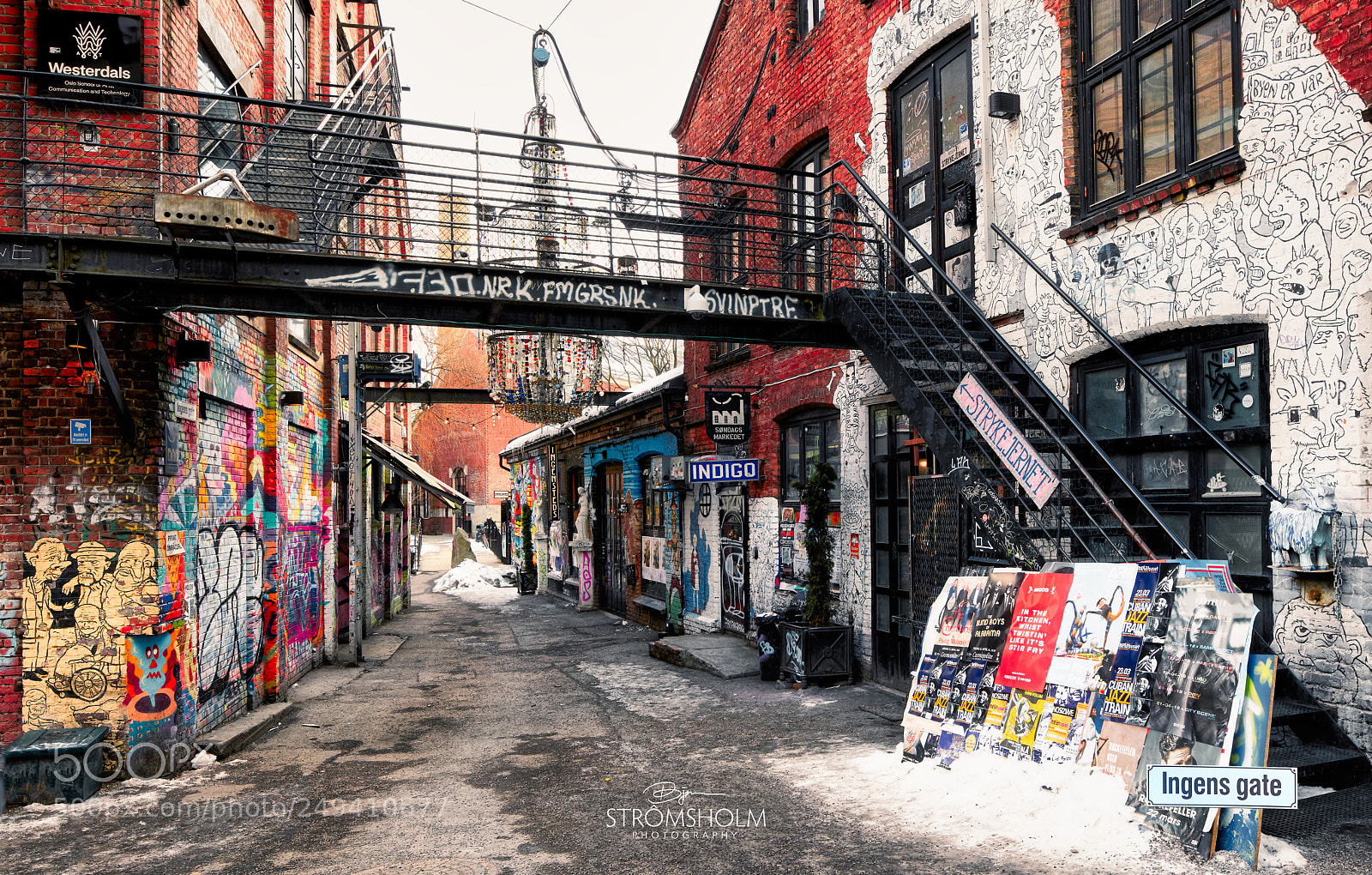 Canon EOS 5DS sample photo. Ingens street photography