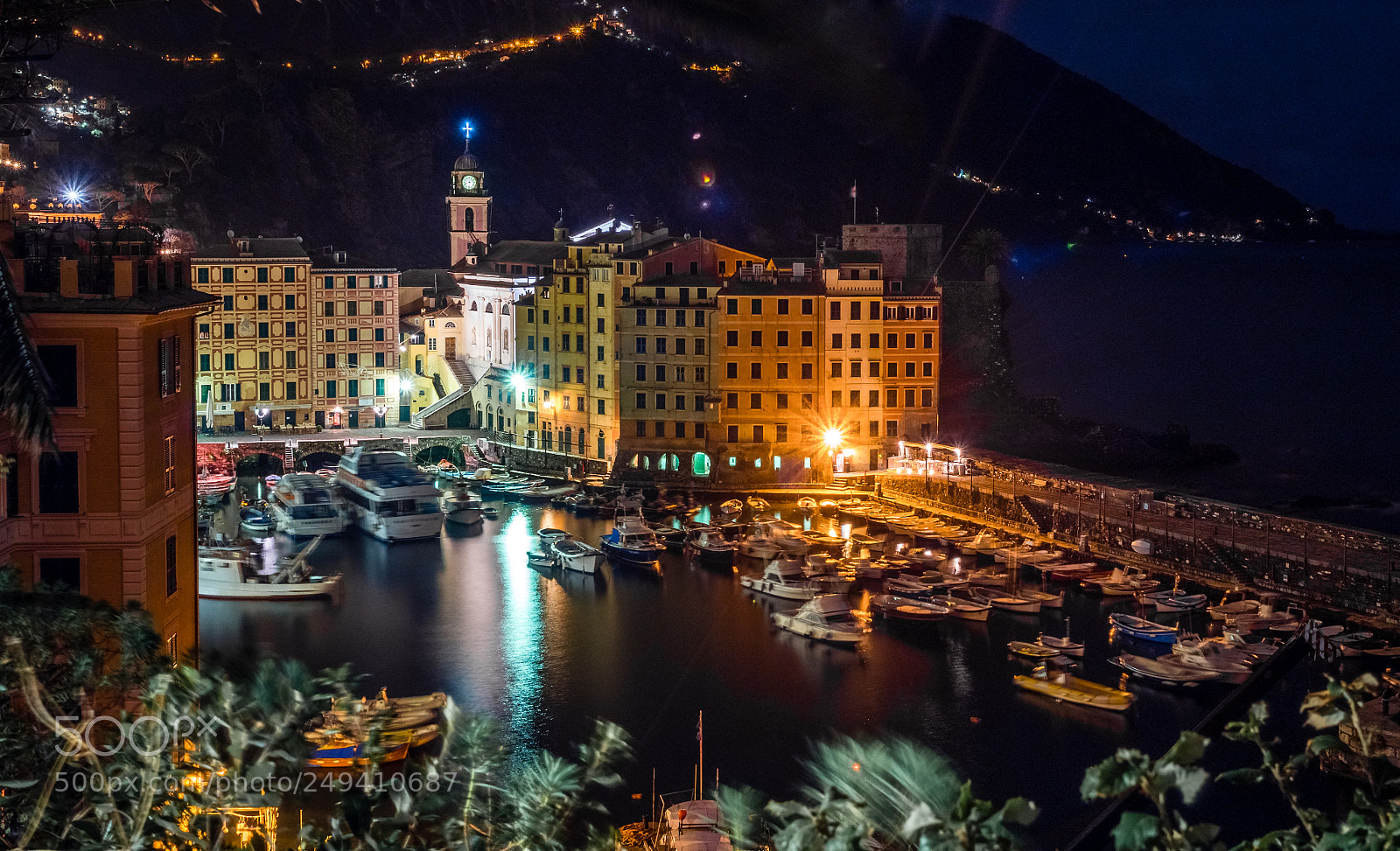 Olympus OM-D E-M1 Mark II sample photo. Night view over camogli photography