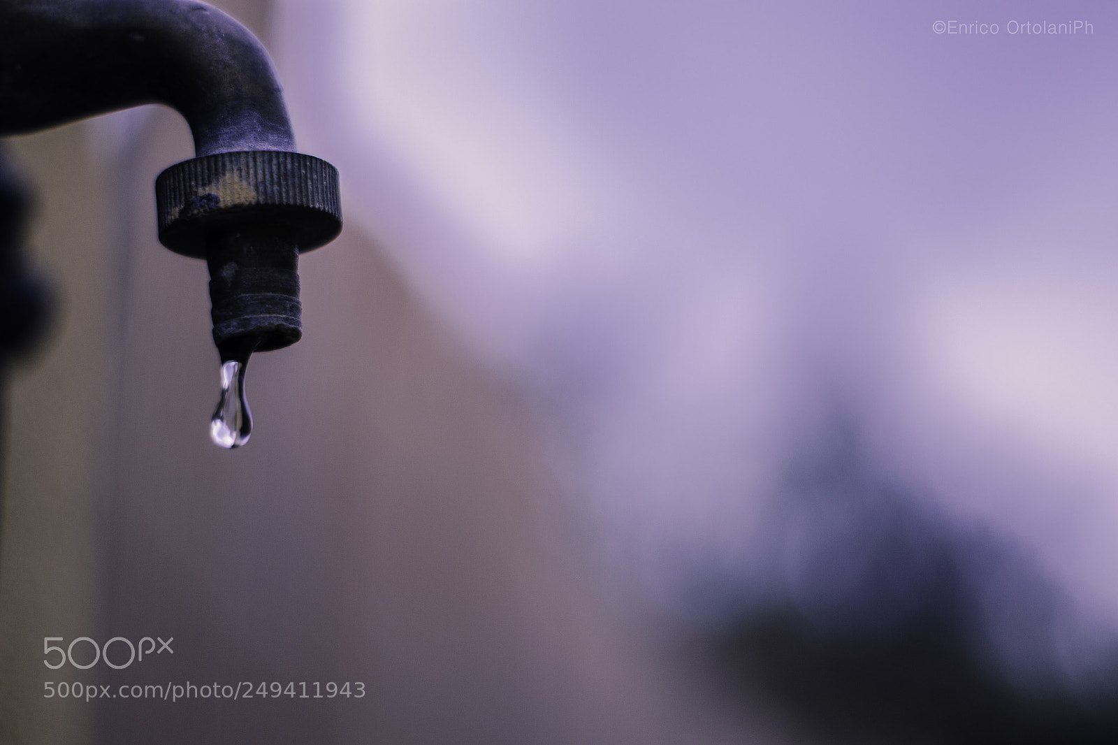 Nikon D3100 sample photo. Goccia d'acqua photography