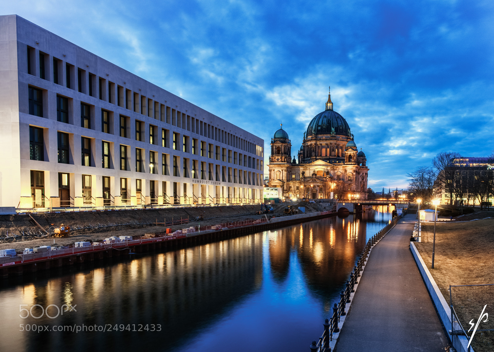 Sony a7R III sample photo. Blue hour at berliner photography
