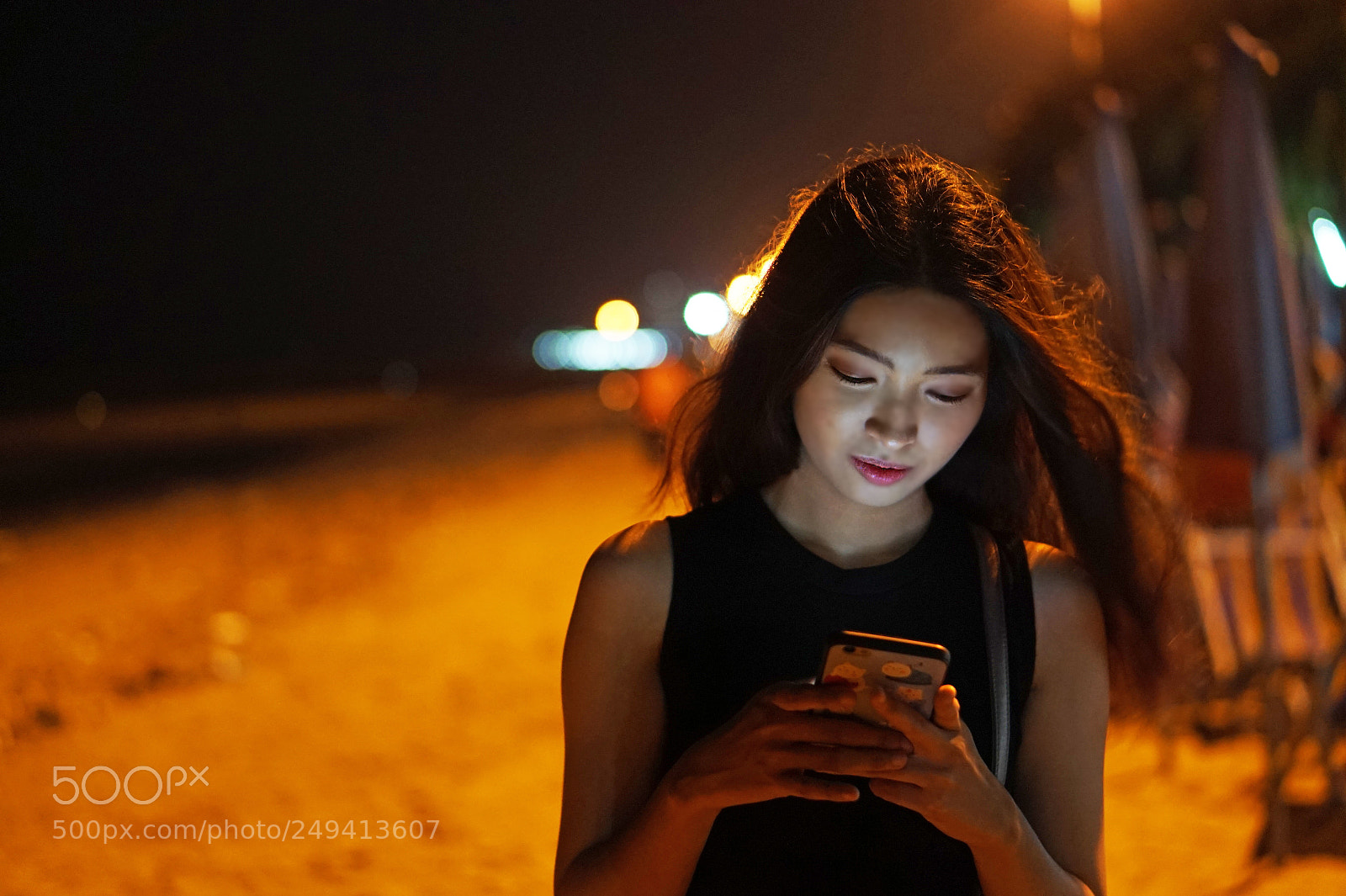 Sony Alpha a5000 (ILCE 5000) sample photo. Phone addict photography