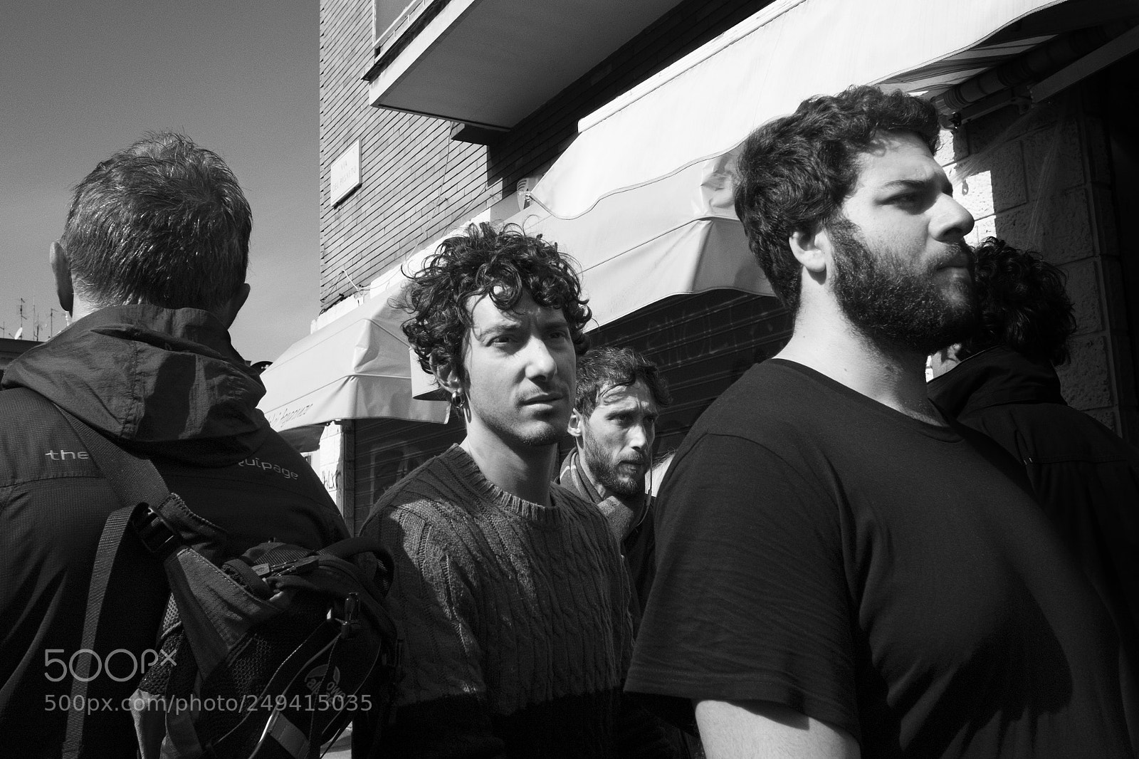 Fujifilm X70 sample photo. Street roma photography