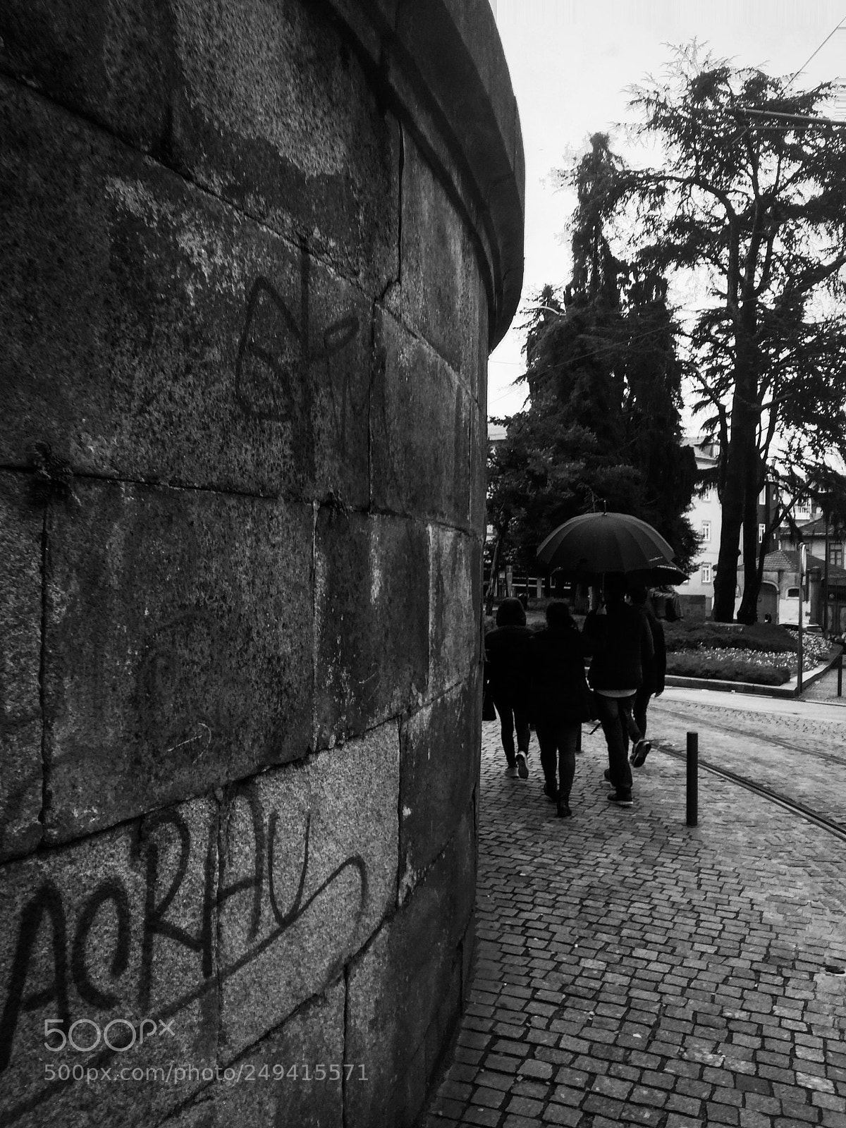 Apple iPhone 5s sample photo. ...abrigados na curva... photography