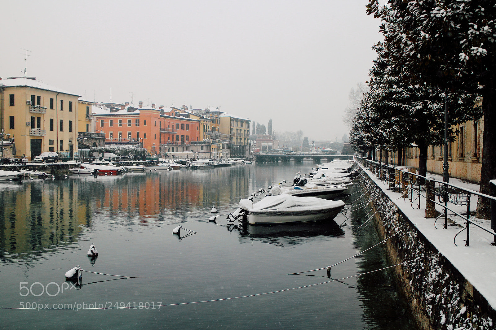 Canon EOS M sample photo. Peschiera con la neve photography