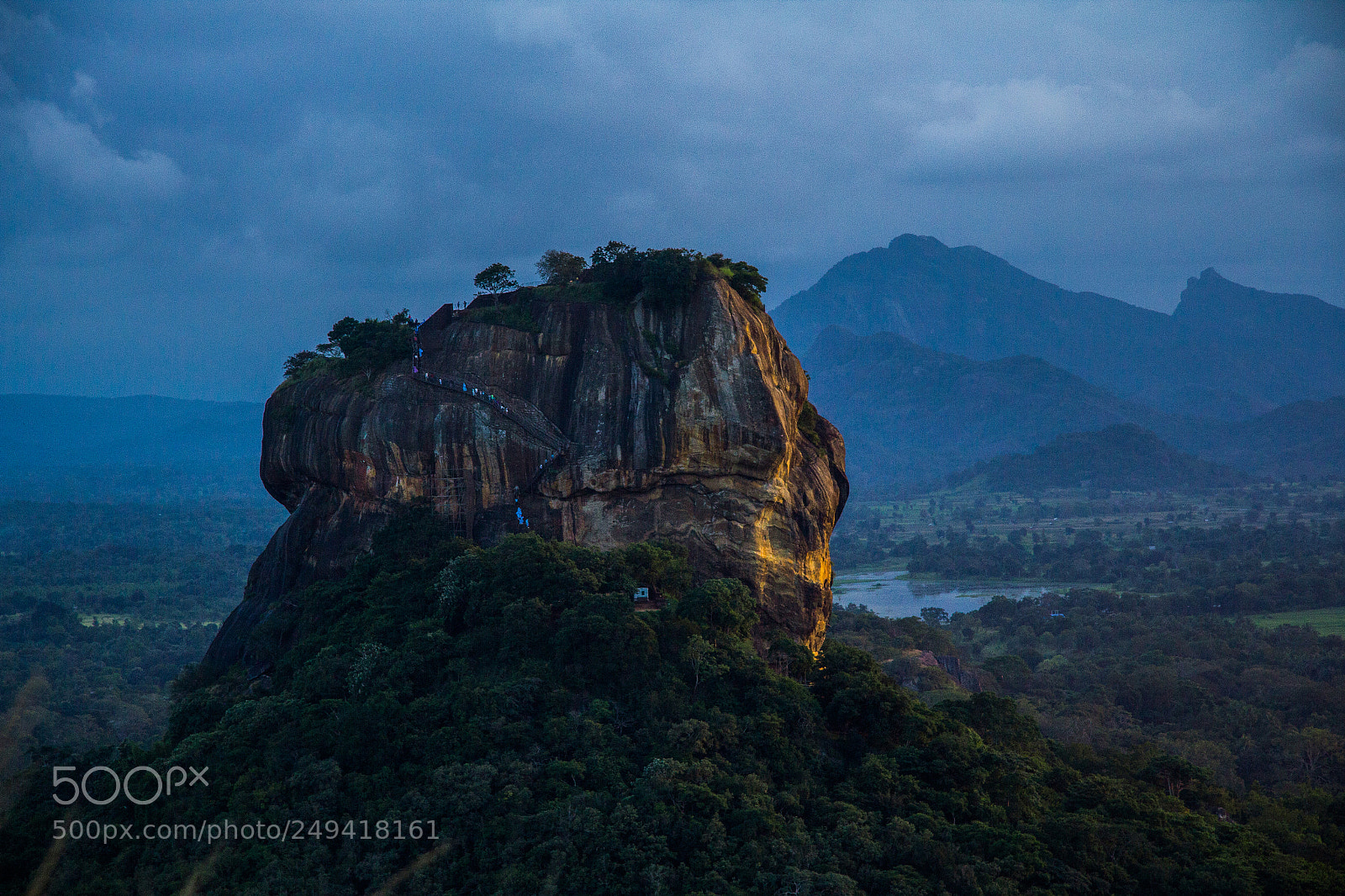 Canon EOS 60D sample photo. Lion's rocks photography