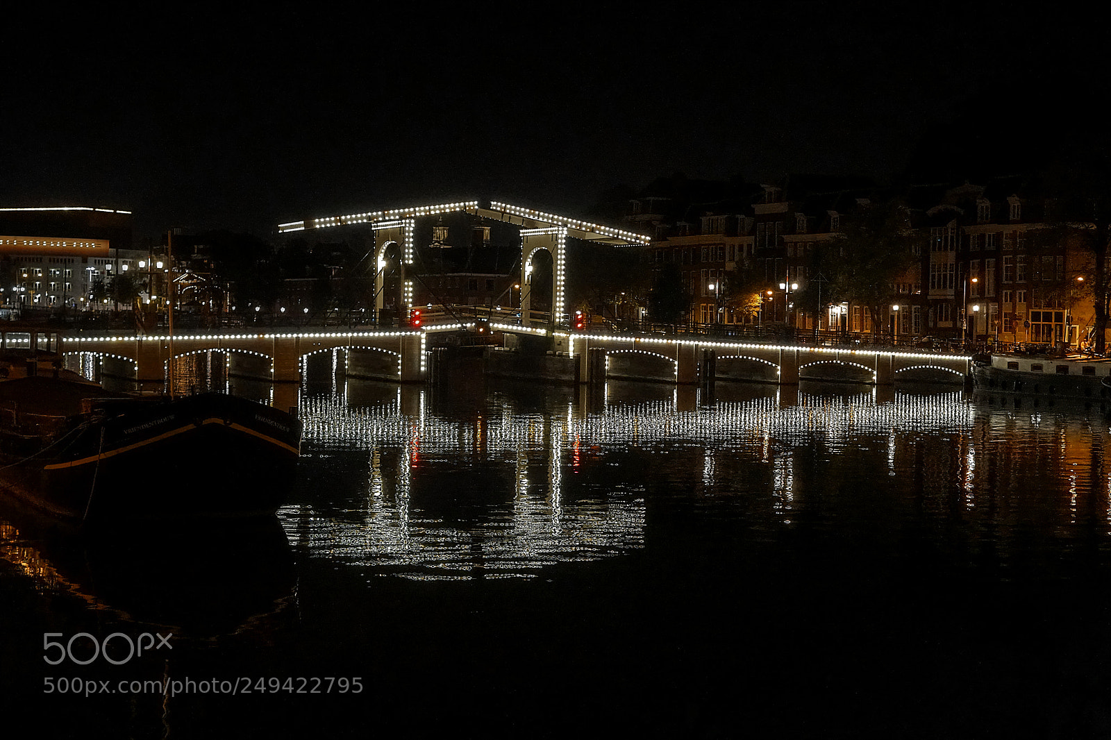Sony a6300 sample photo. Canels : amsterdam night photography
