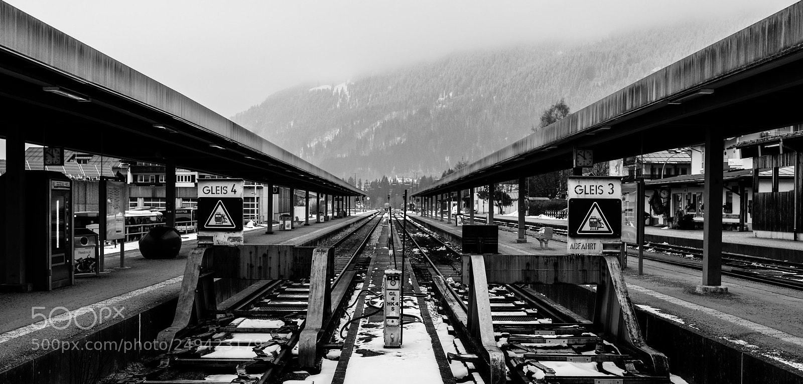 Fujifilm X100F sample photo. Railway station photography