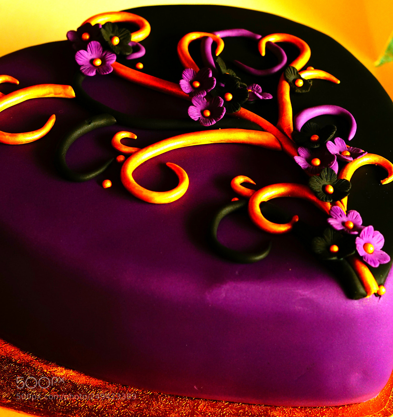 Sony a7R II sample photo. Purple cake photography
