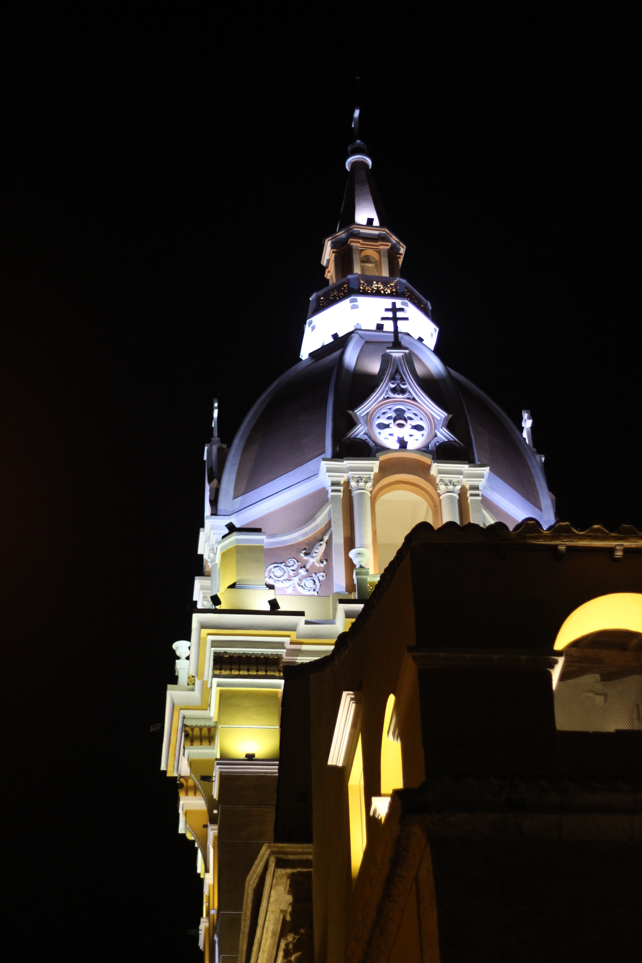 Canon EF 50mm F1.8 II sample photo. La catedral photography