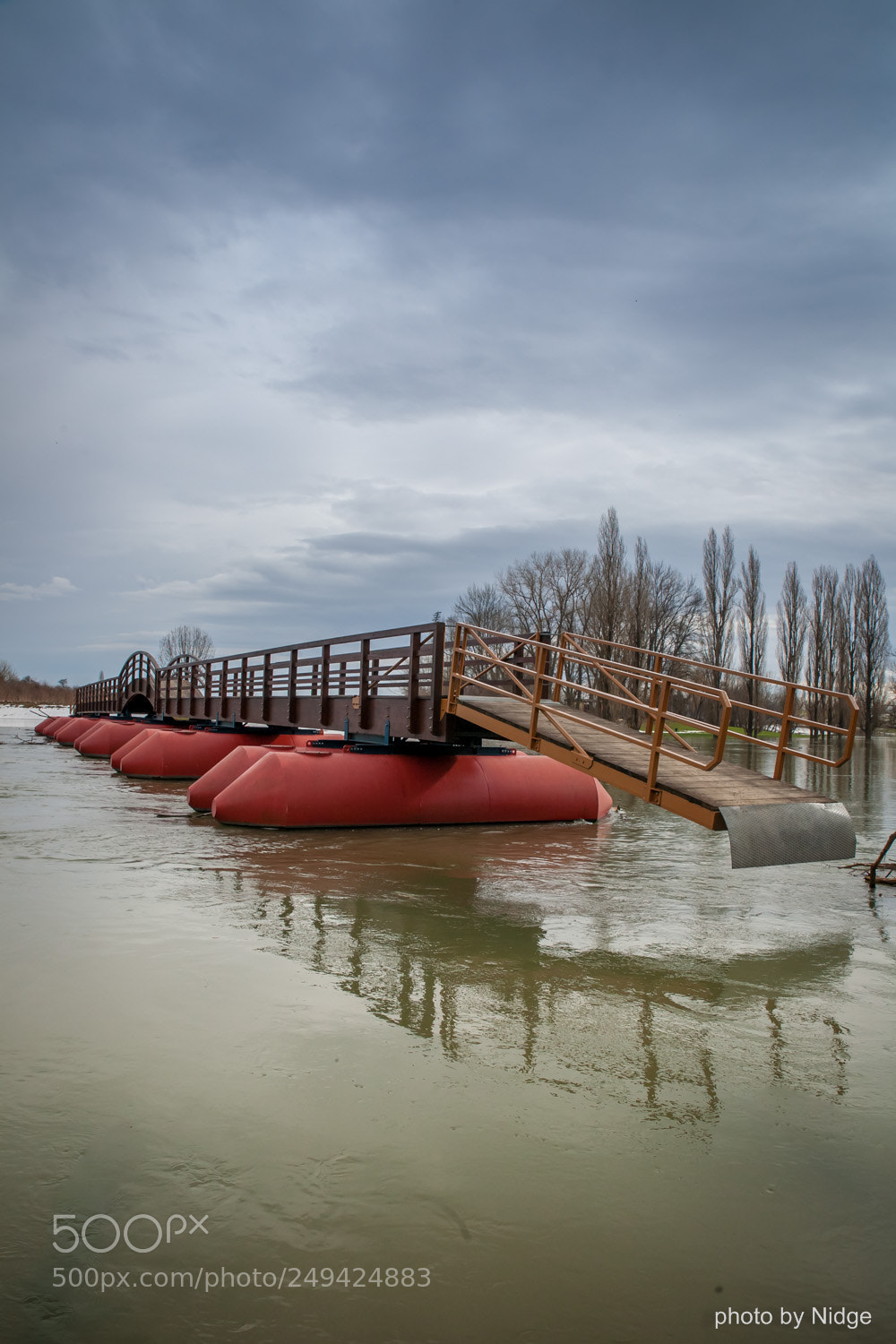 Canon EOS 5D sample photo. Pontoon for nowhere photography