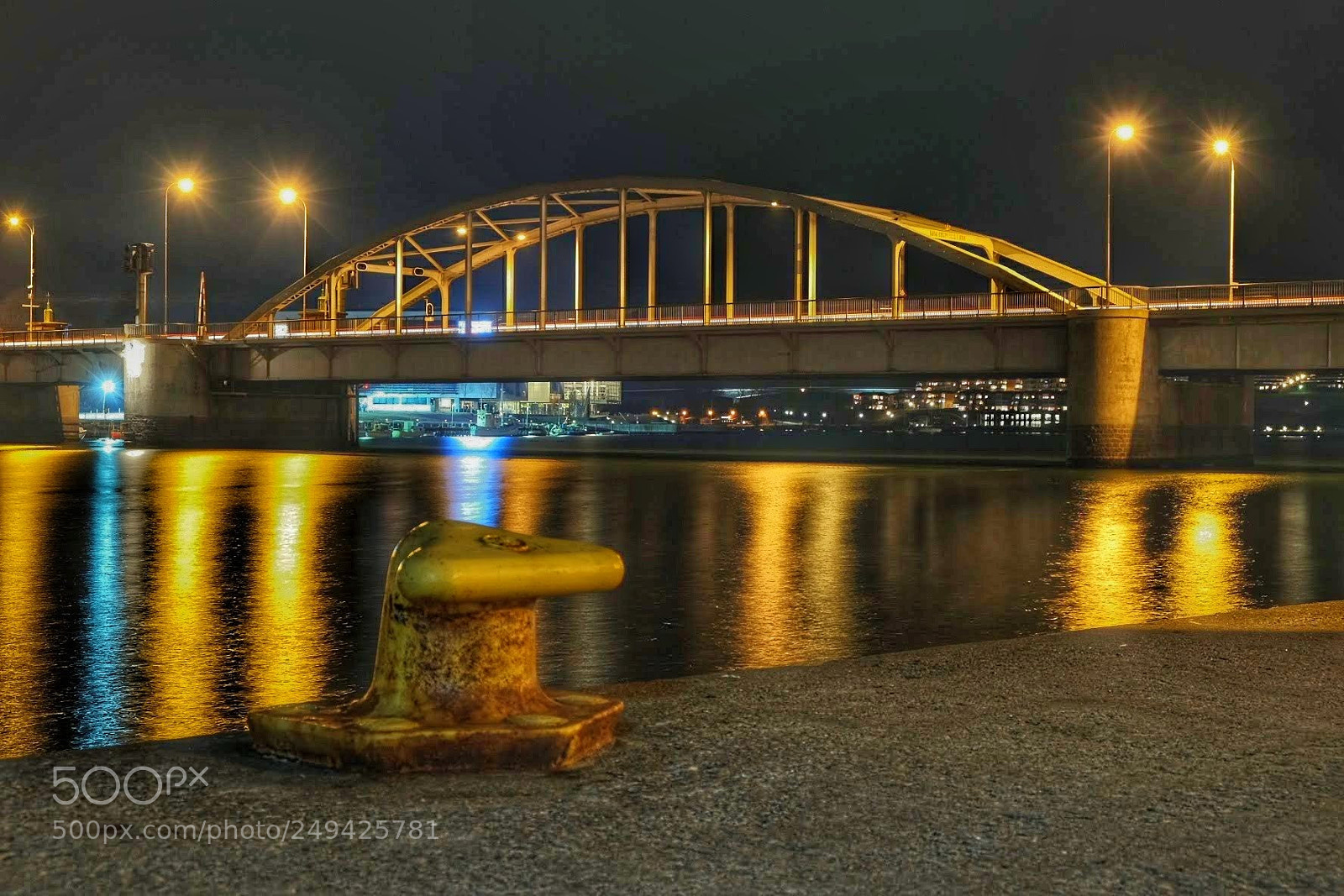 Fujifilm X-T10 sample photo. The kings bridge photography