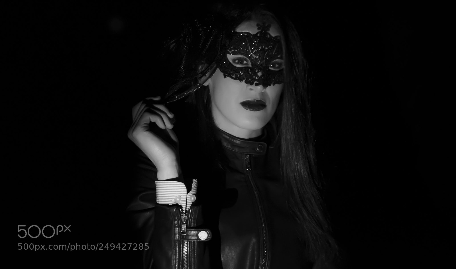 Nikon D5100 sample photo. Black mask woman photography